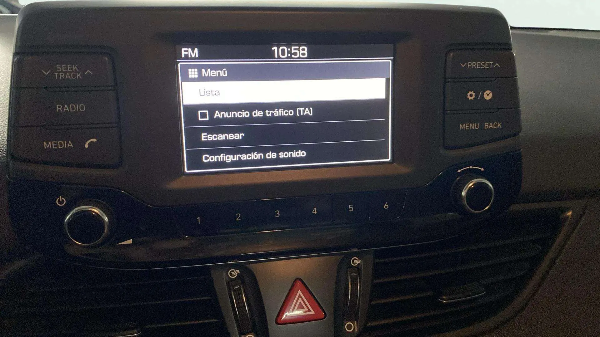 Hyundai i30 1.6 CRDi Go! - foto 14