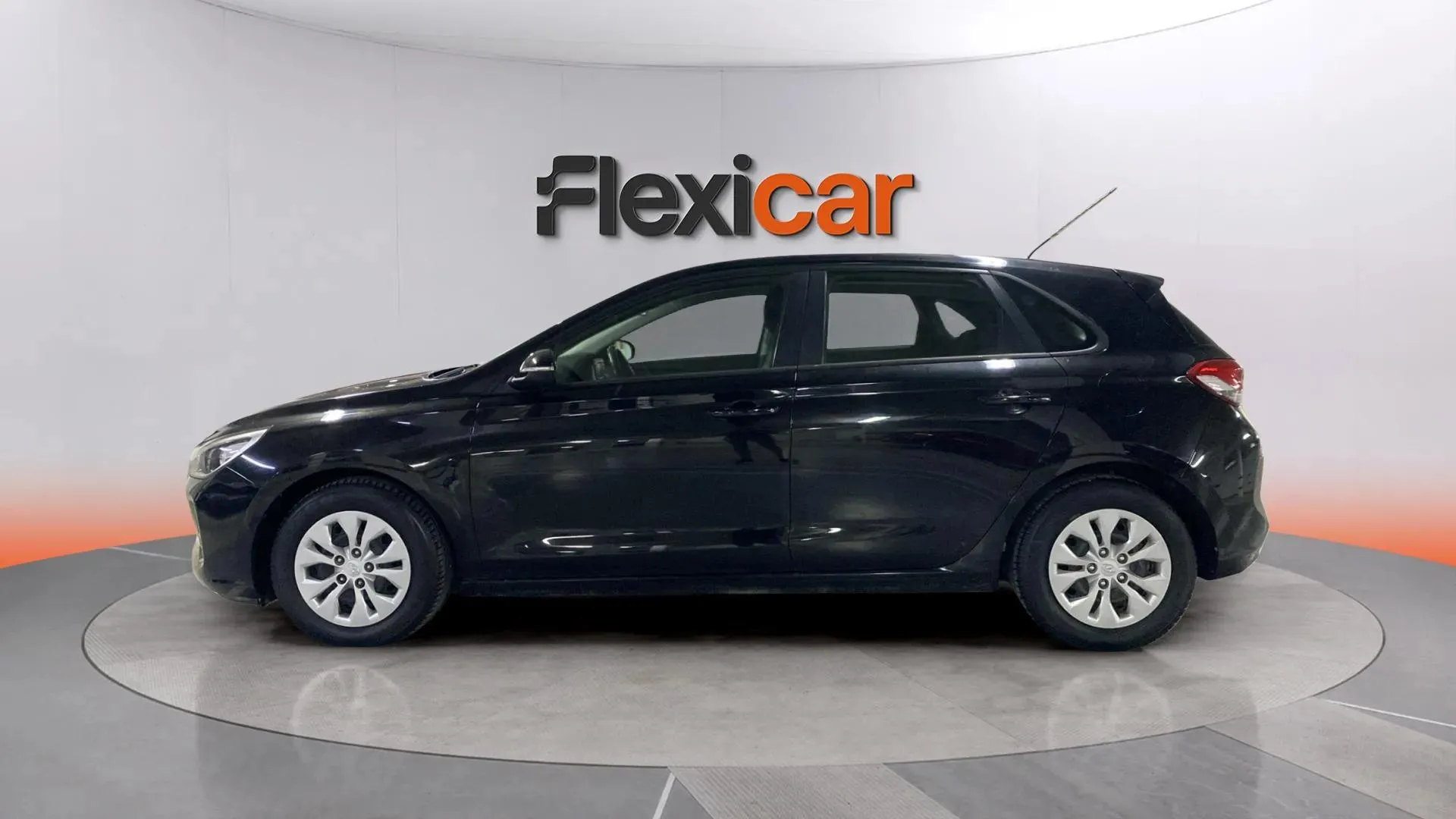 Hyundai i30 1.6 CRDi Go! - foto 4