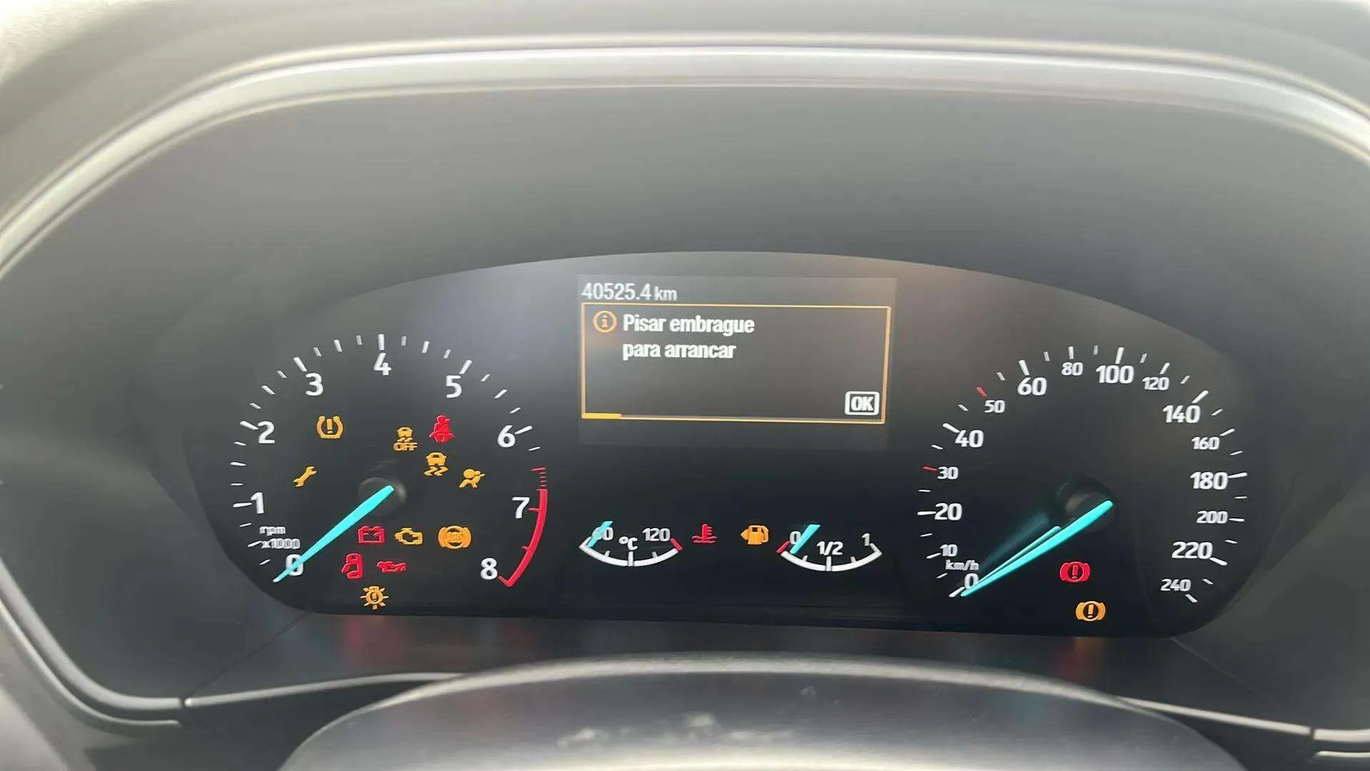 Ford Focus 1.0 EcoBoost MHEV ST-Line Design SIP - foto 7