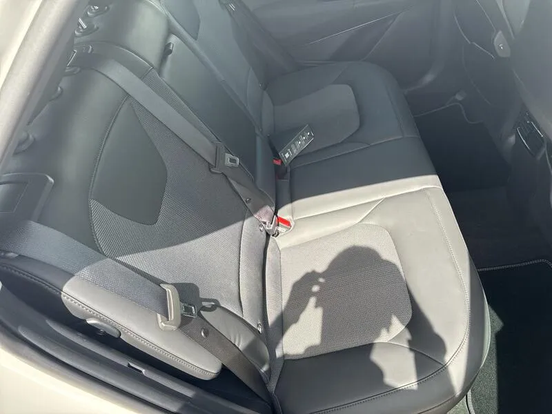 Kia Niro 1.6 GDi HEV Drive - foto 24