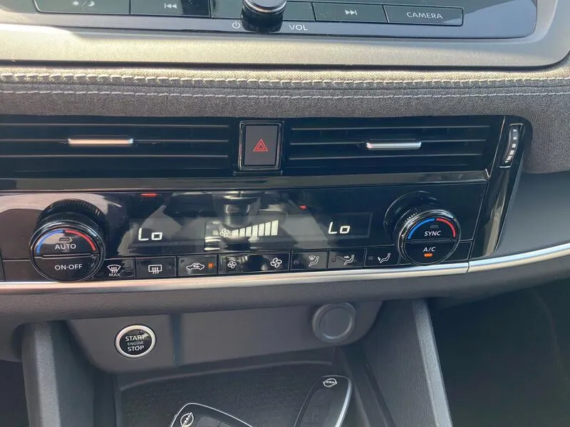 Nissan Qashqai DIG-T mHEV 4x2 Acenta - foto 39