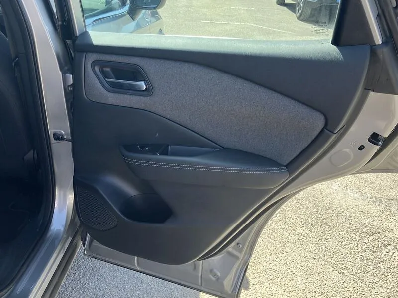 Nissan Qashqai DIG-T mHEV 4x2 Acenta - foto 25