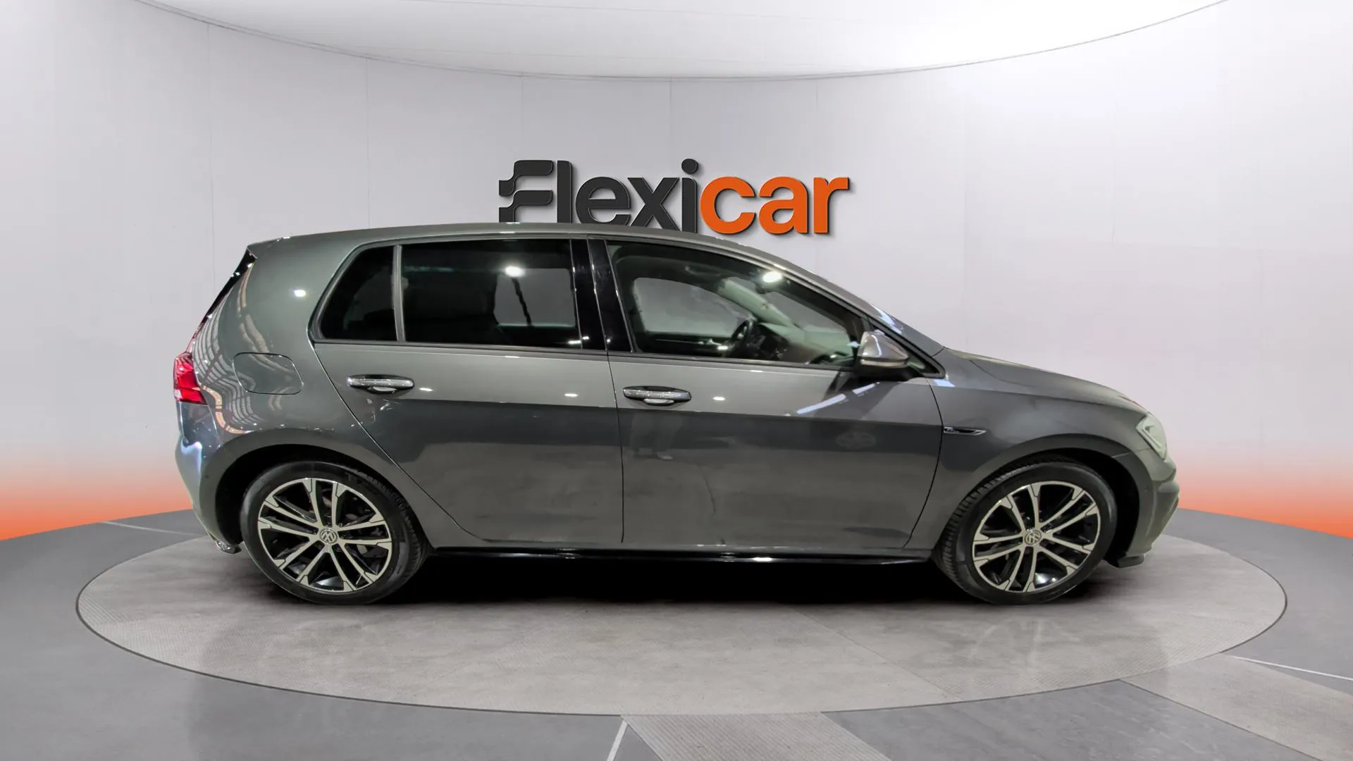 Volkswagen Golf Sport R-Line 1.5 TSI - foto 8
