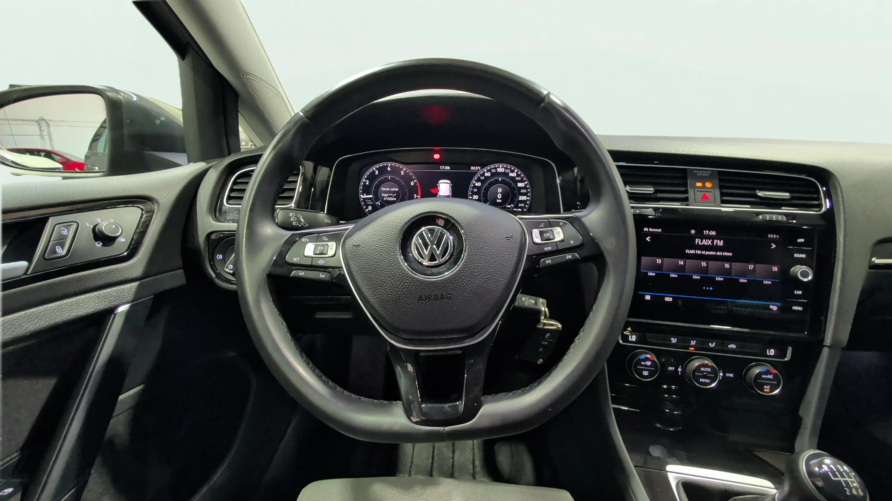 Volkswagen Golf Sport R-Line 1.5 TSI - foto 13