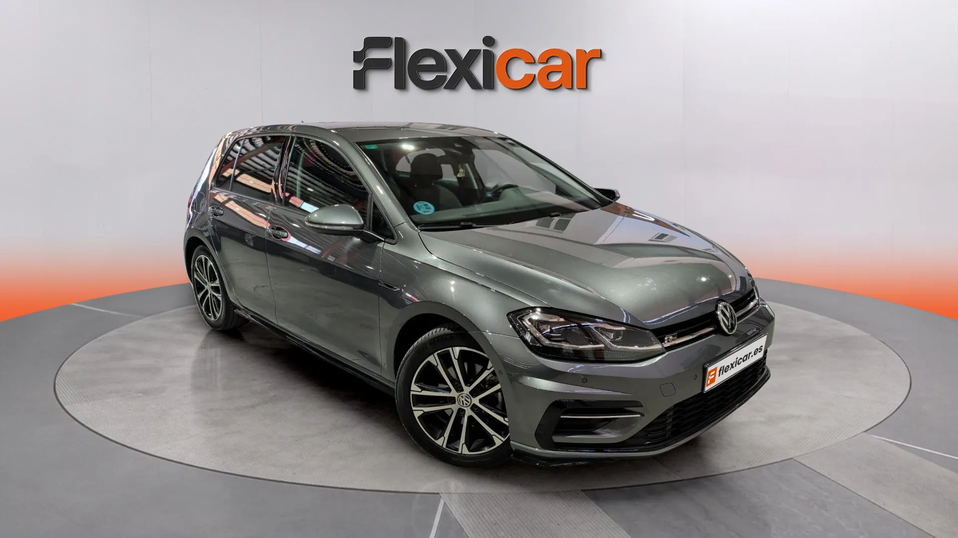 Volkswagen Golf Sport R-Line 1.5 TSI