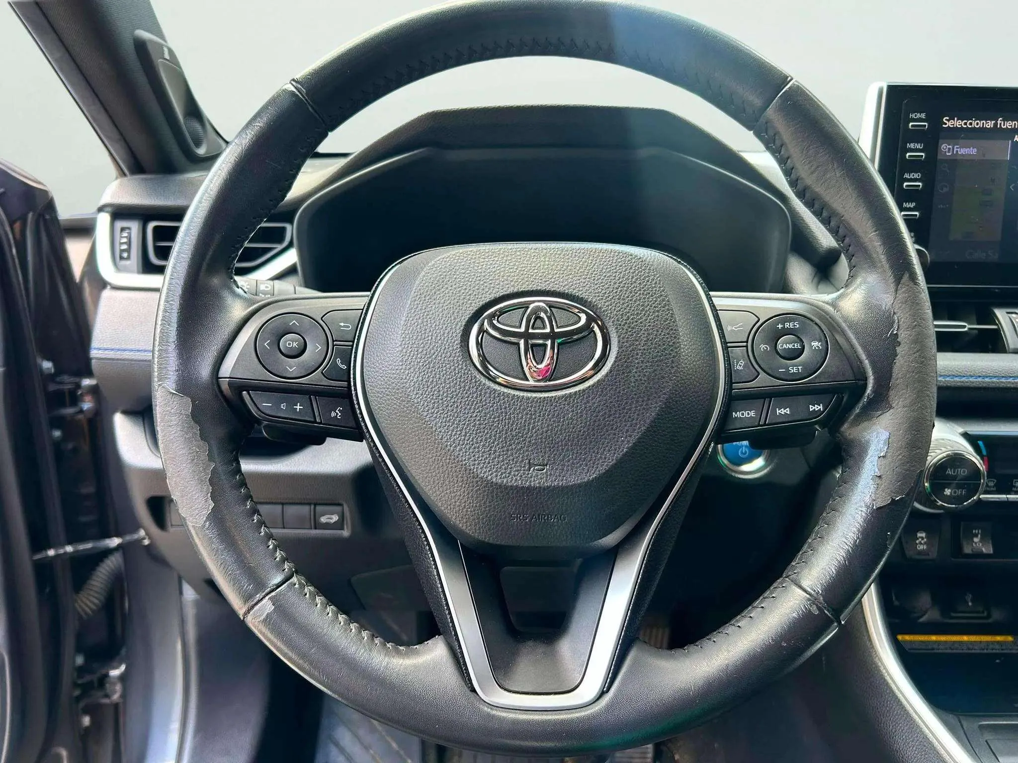 Toyota RAV4 2.5l 220H Feel! - foto 10