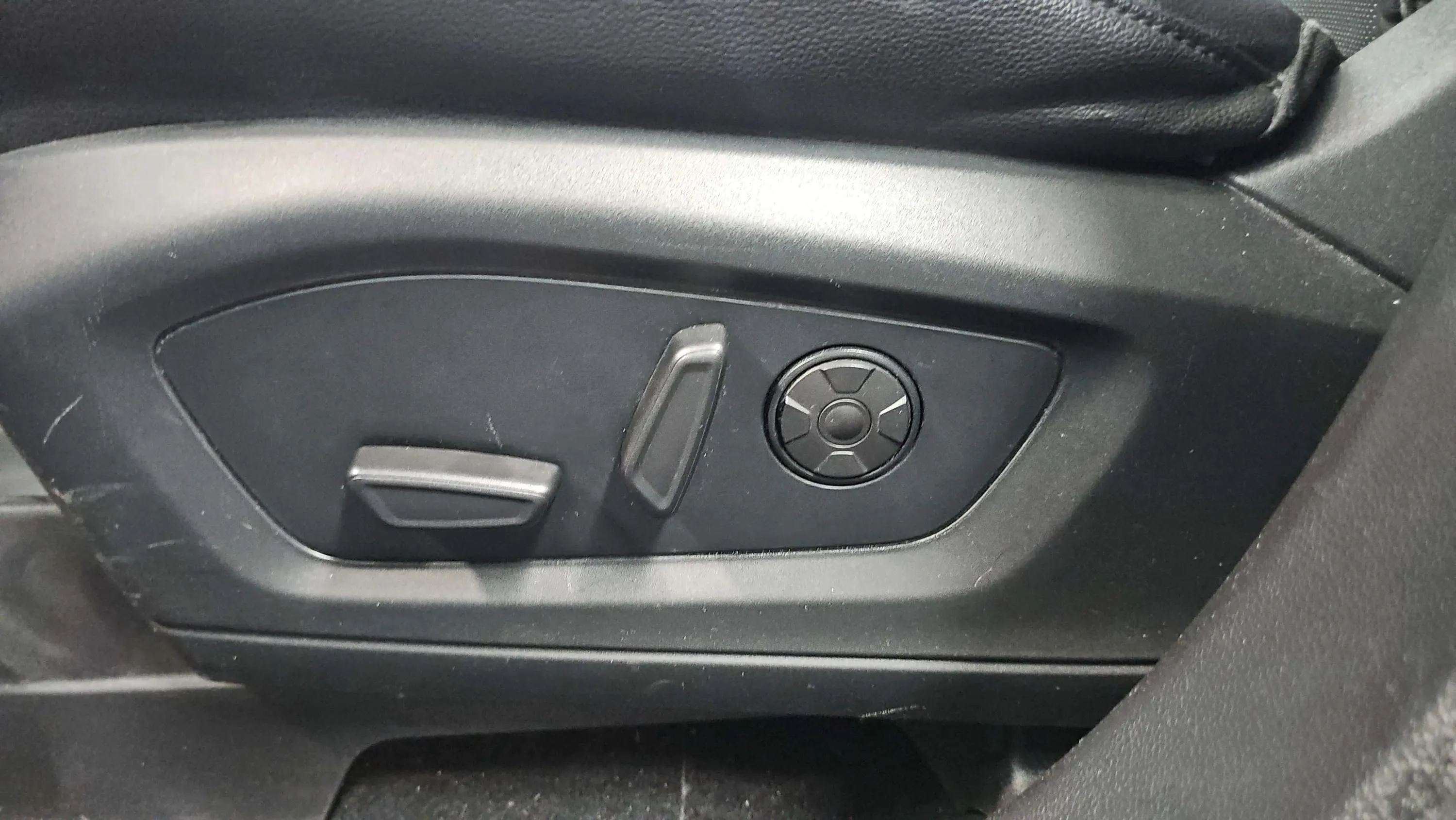 Ford Explorer 3.0 PHEV AWD ST-Line - foto 20