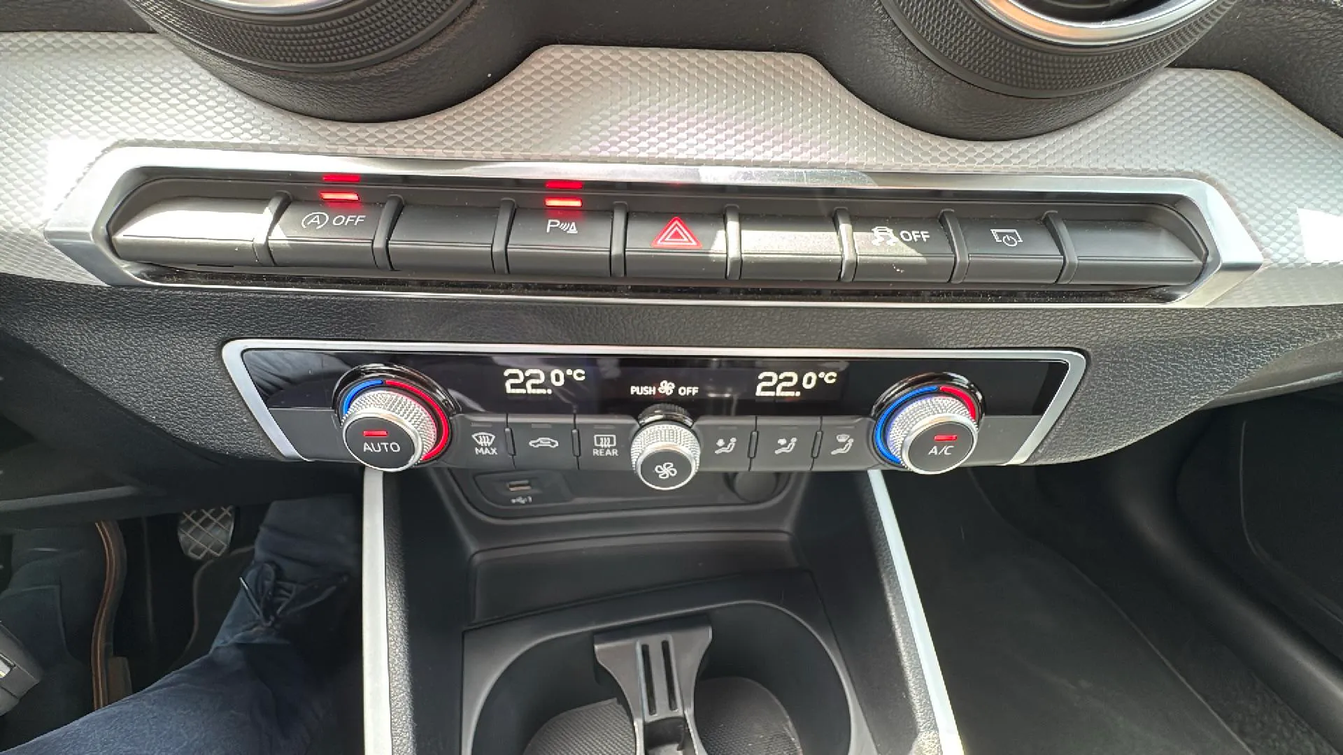 Audi Q2 Advanced 30 TFSI - foto 22