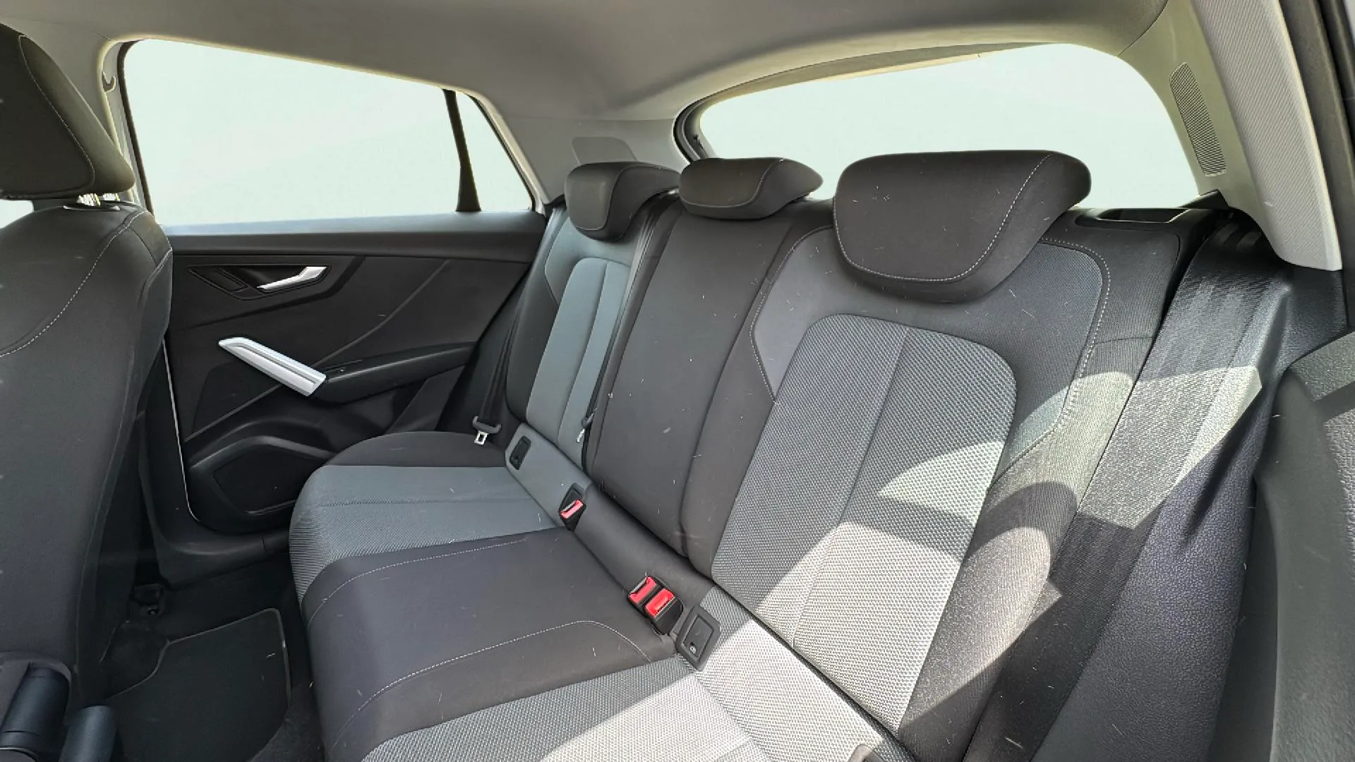 Audi Q2 Advanced 30 TFSI - foto 14