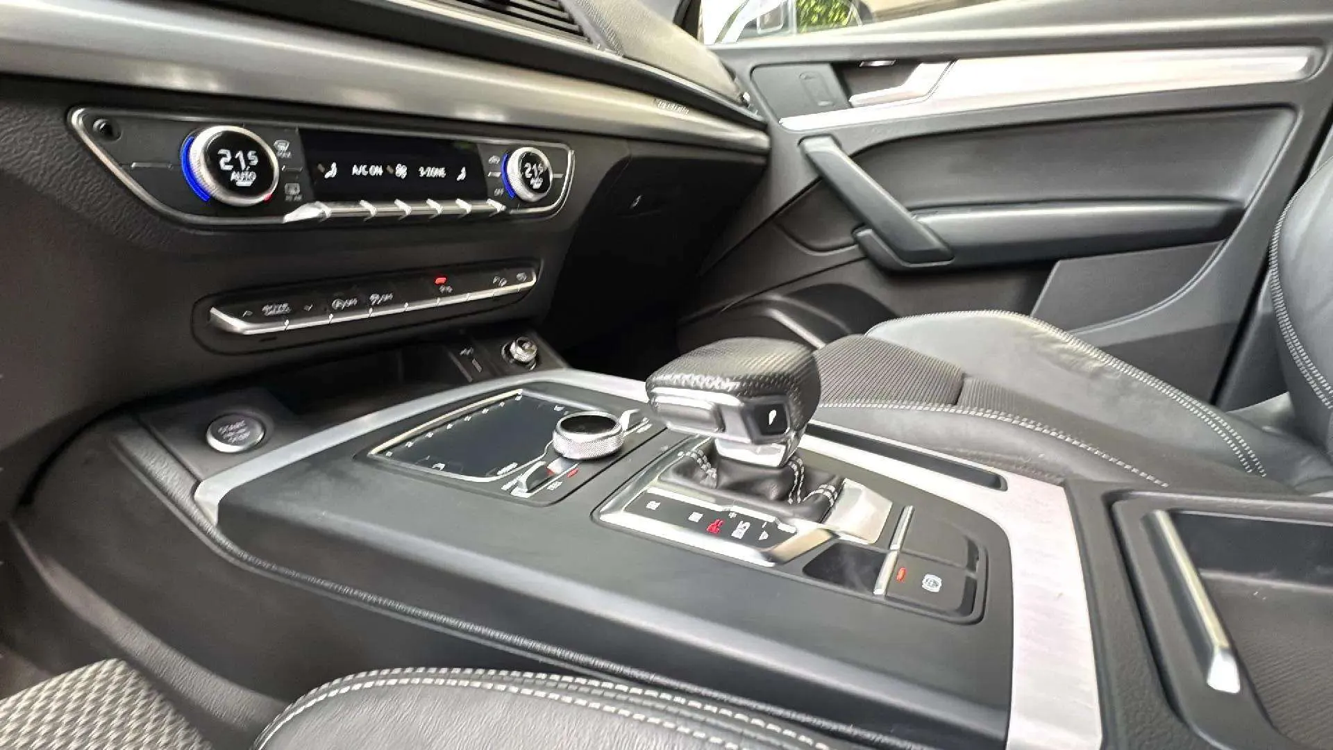 Audi Q5 2.0 TDI quattro S tronic - foto 21