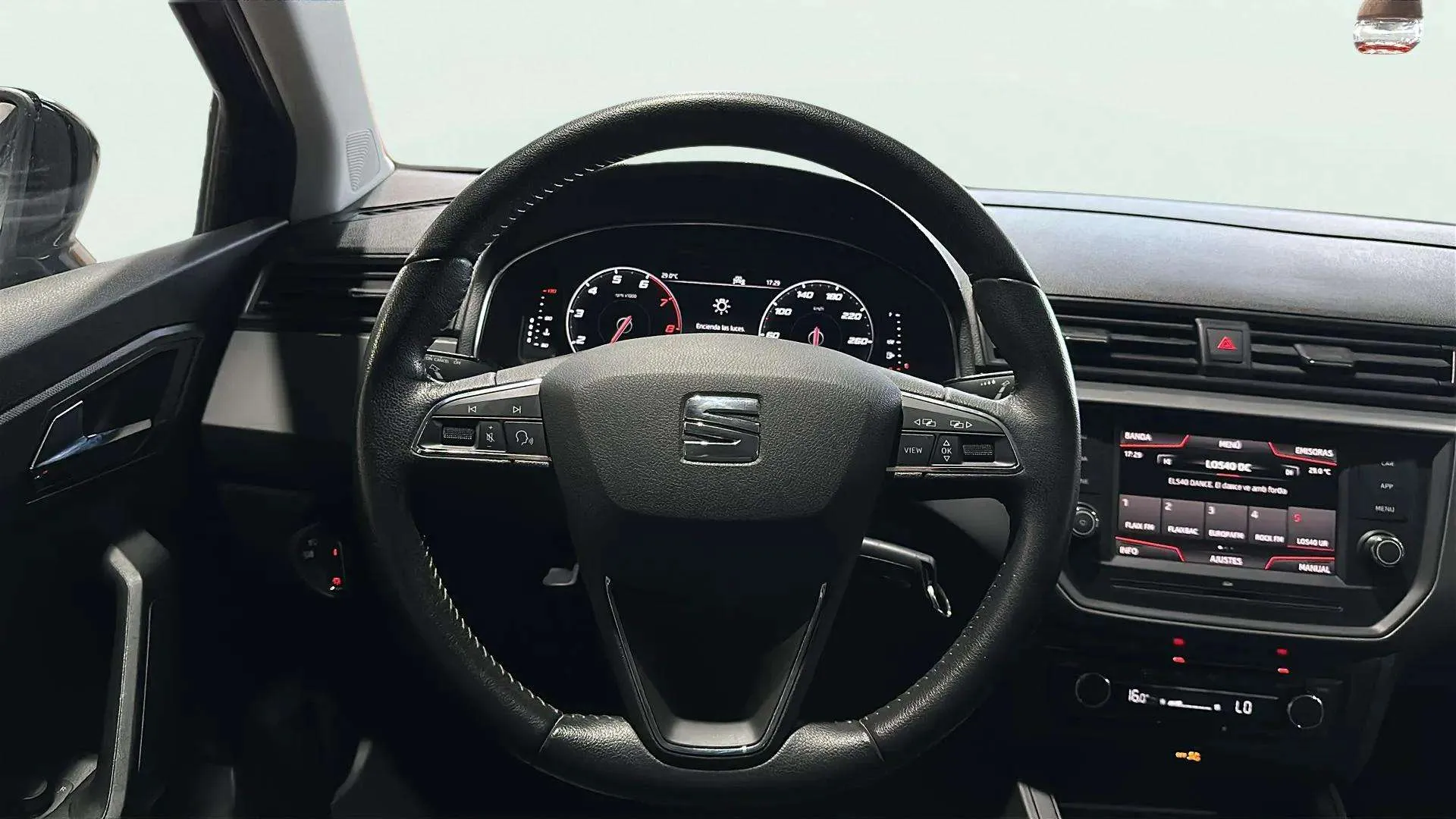 SEAT Ibiza 1.0 TSI Reference Business - foto 13