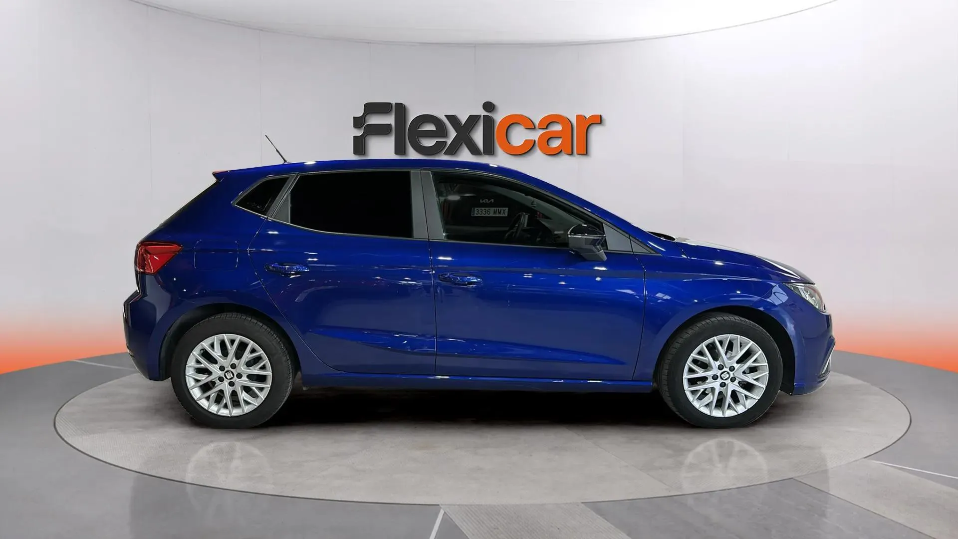 SEAT Ibiza 1.0 TSI Reference Business - foto 8