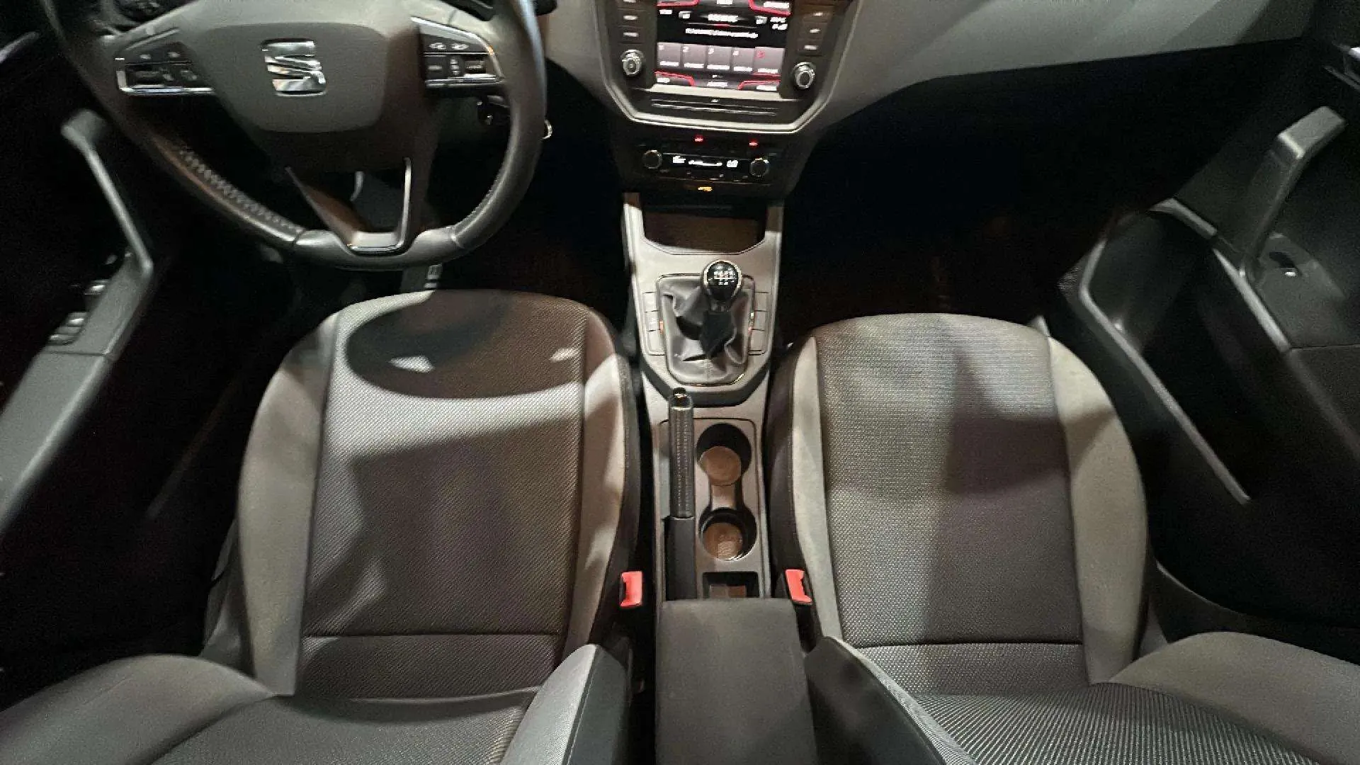 SEAT Ibiza 1.0 TSI Reference Business - foto 21