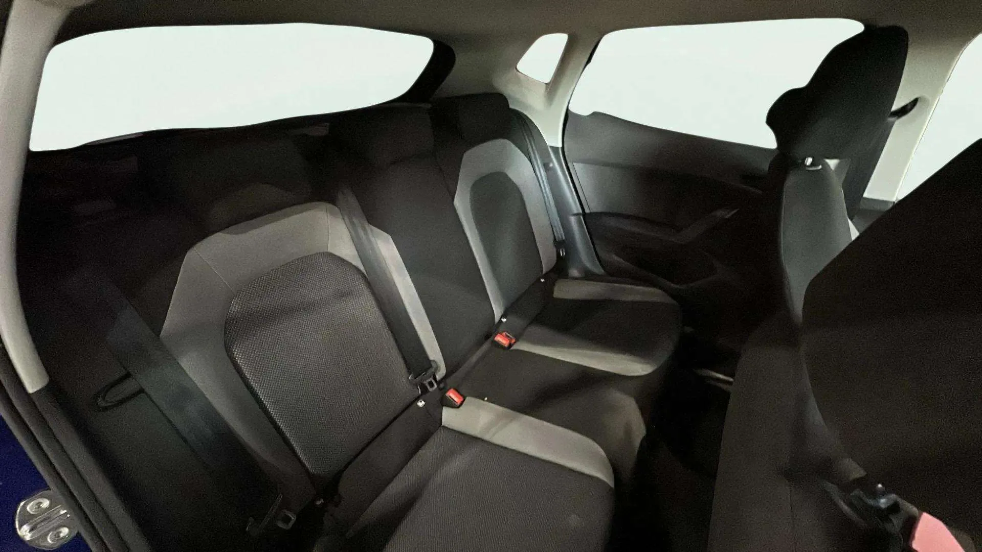 SEAT Ibiza 1.0 TSI Reference Business - foto 22