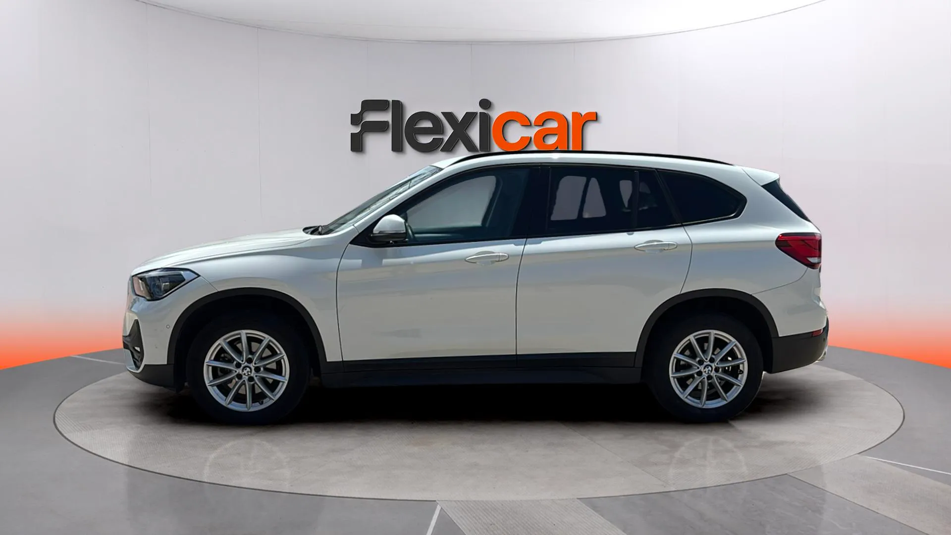 BMW X1 sDrive18d - foto 4