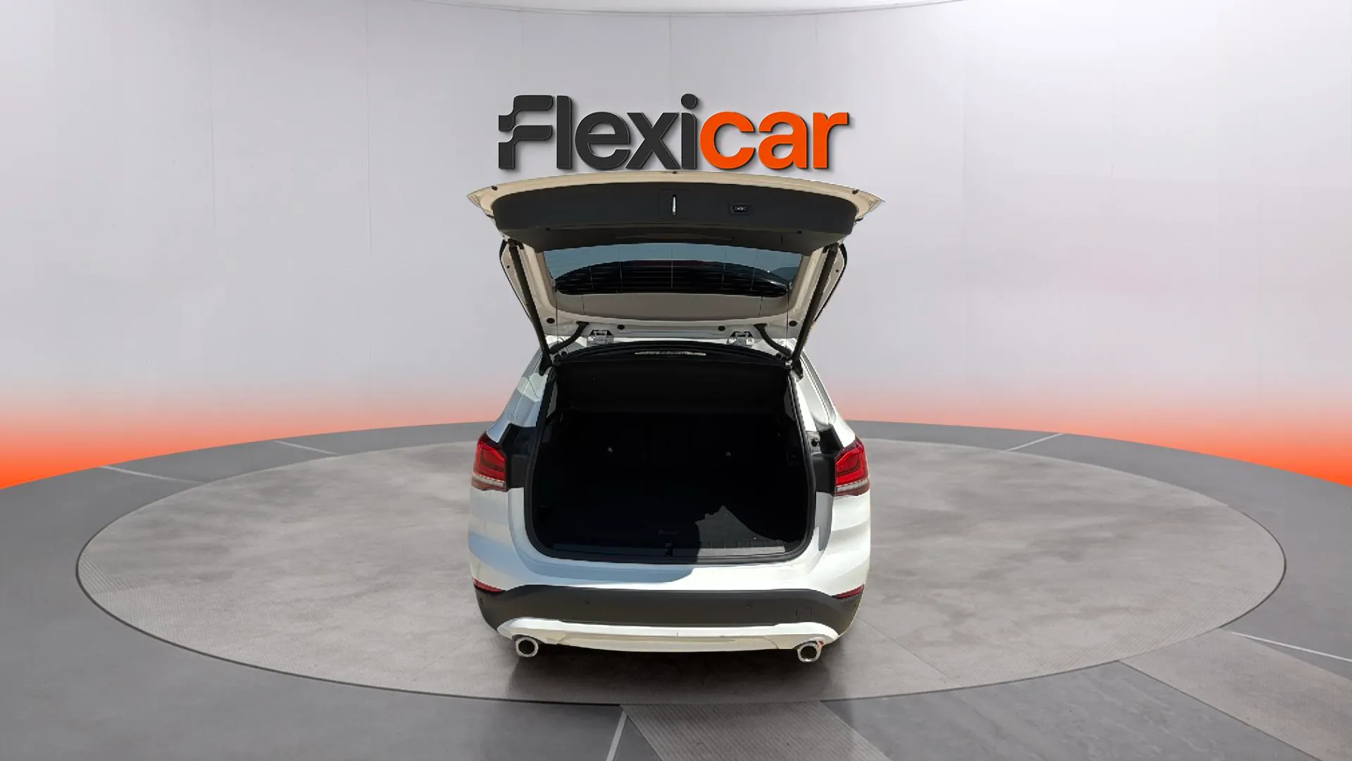 BMW X1 sDrive18d - foto 16