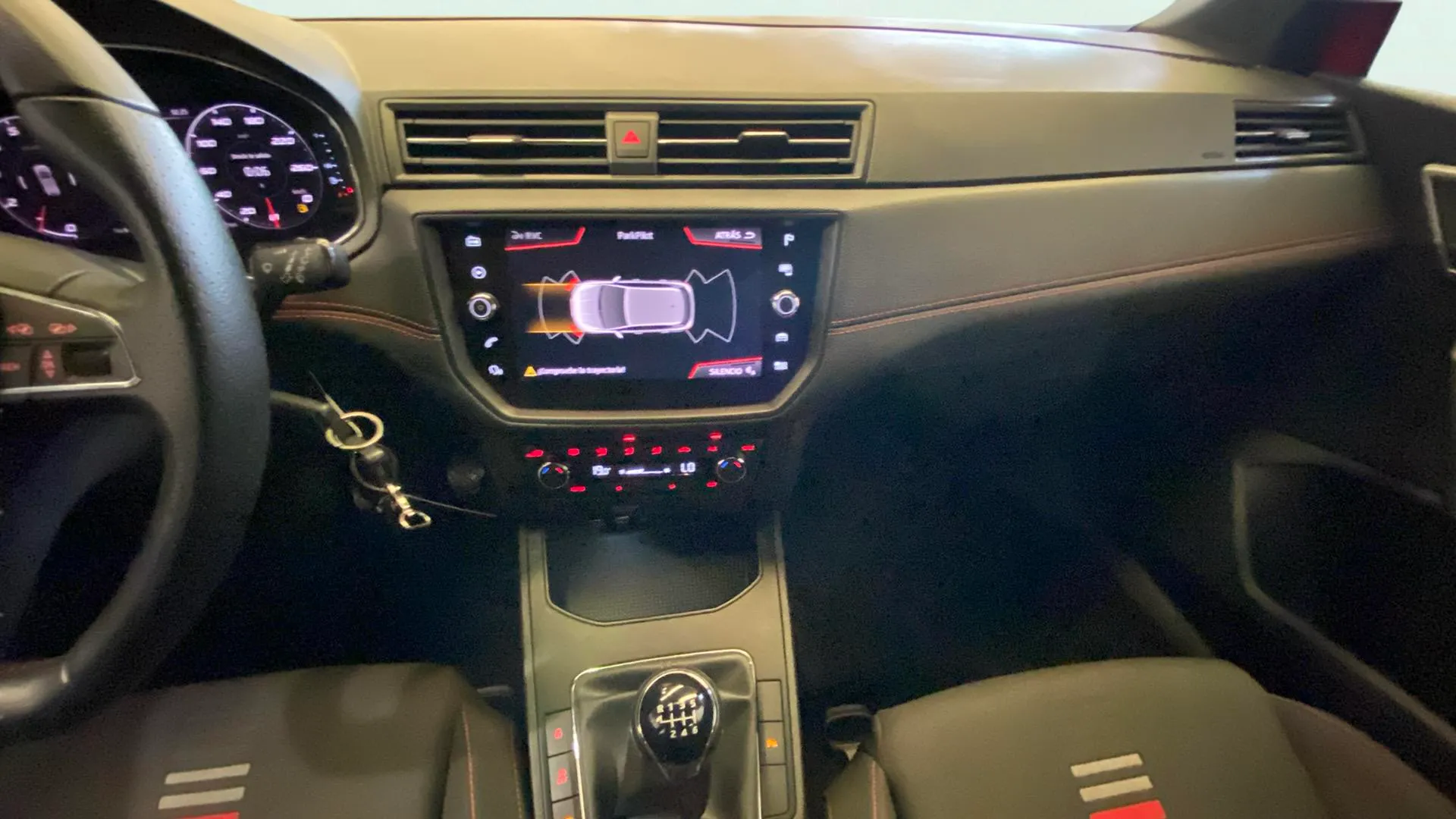 SEAT Ibiza 1.0 TSI FR - foto 23