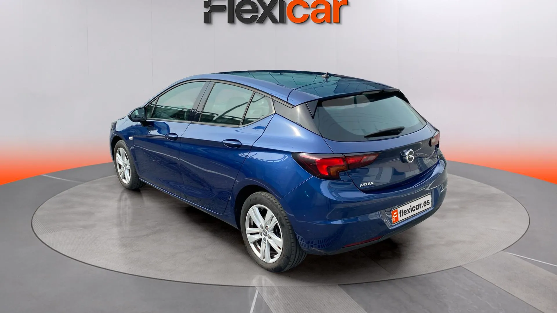 Opel Astra 1.2T SHT Business Elegance - foto 5