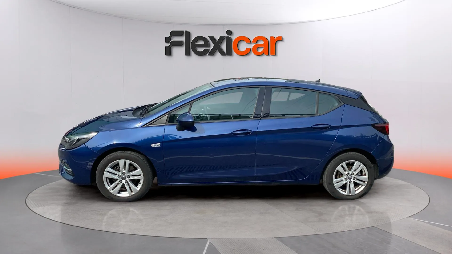 Opel Astra 1.2T SHT Business Elegance - foto 4