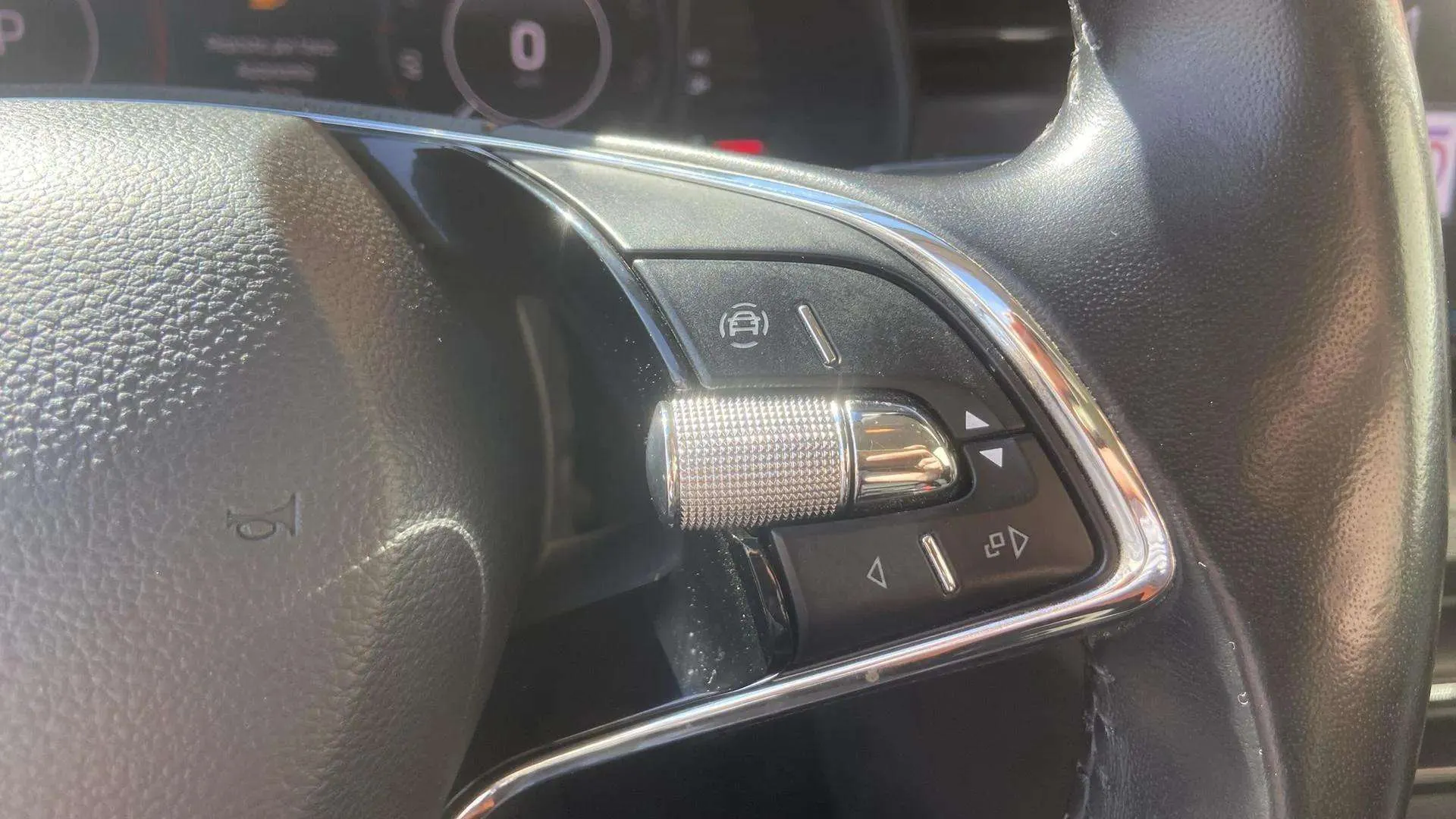 Škoda Kamiq 1.0 TSI DSG Ambition - foto 15