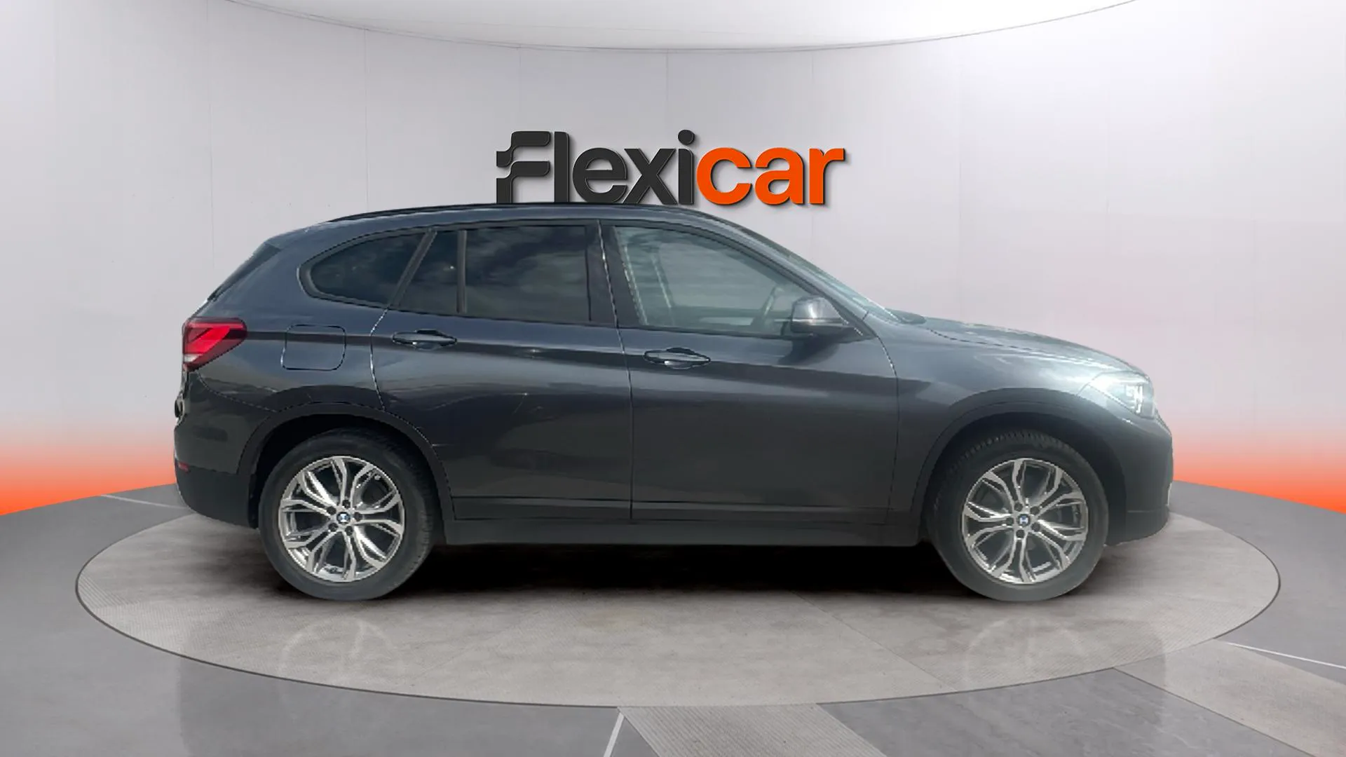 BMW X1 sDrive18d - foto 6