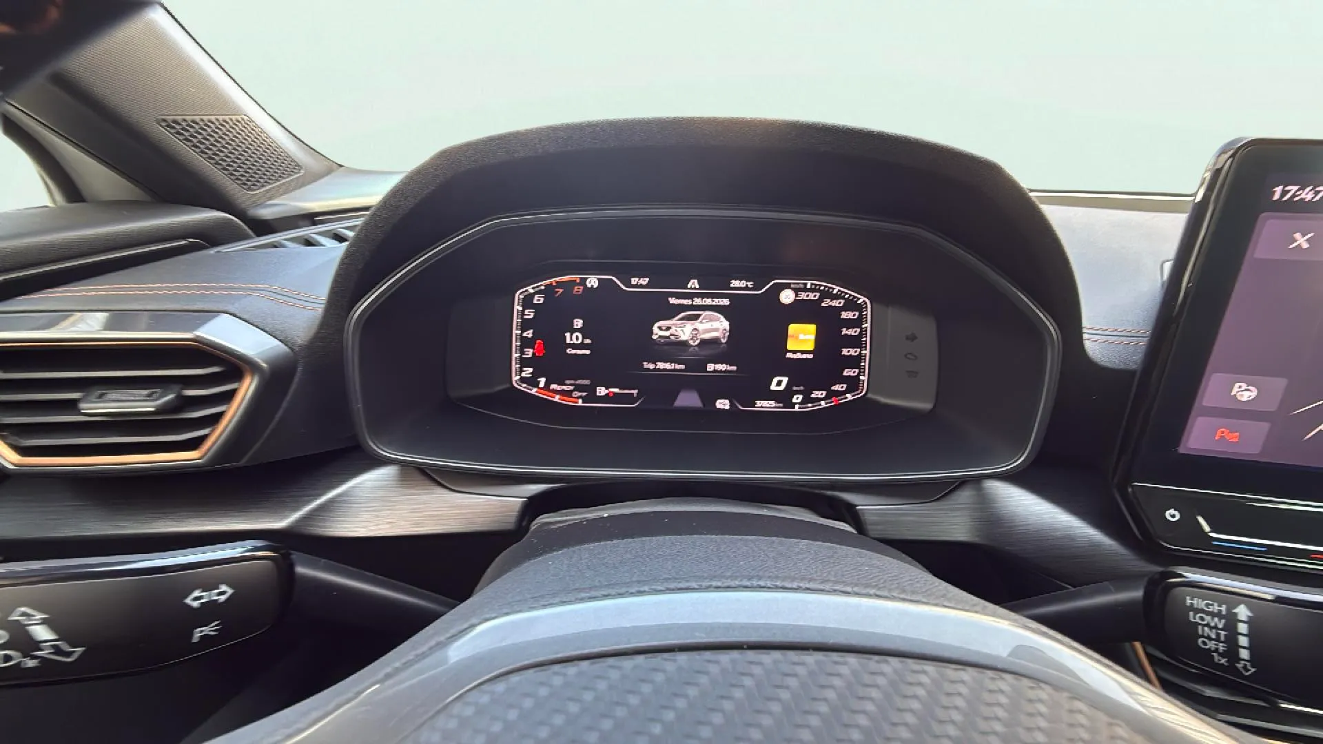 Cupra Formentor 1.5 TSI - foto 13