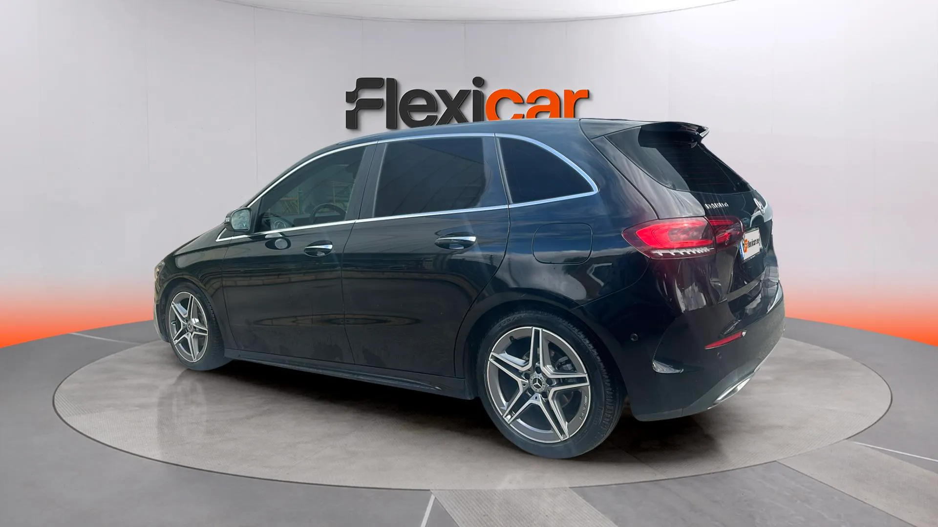 Mercedes-Benz Clase B B 180 d - foto 11