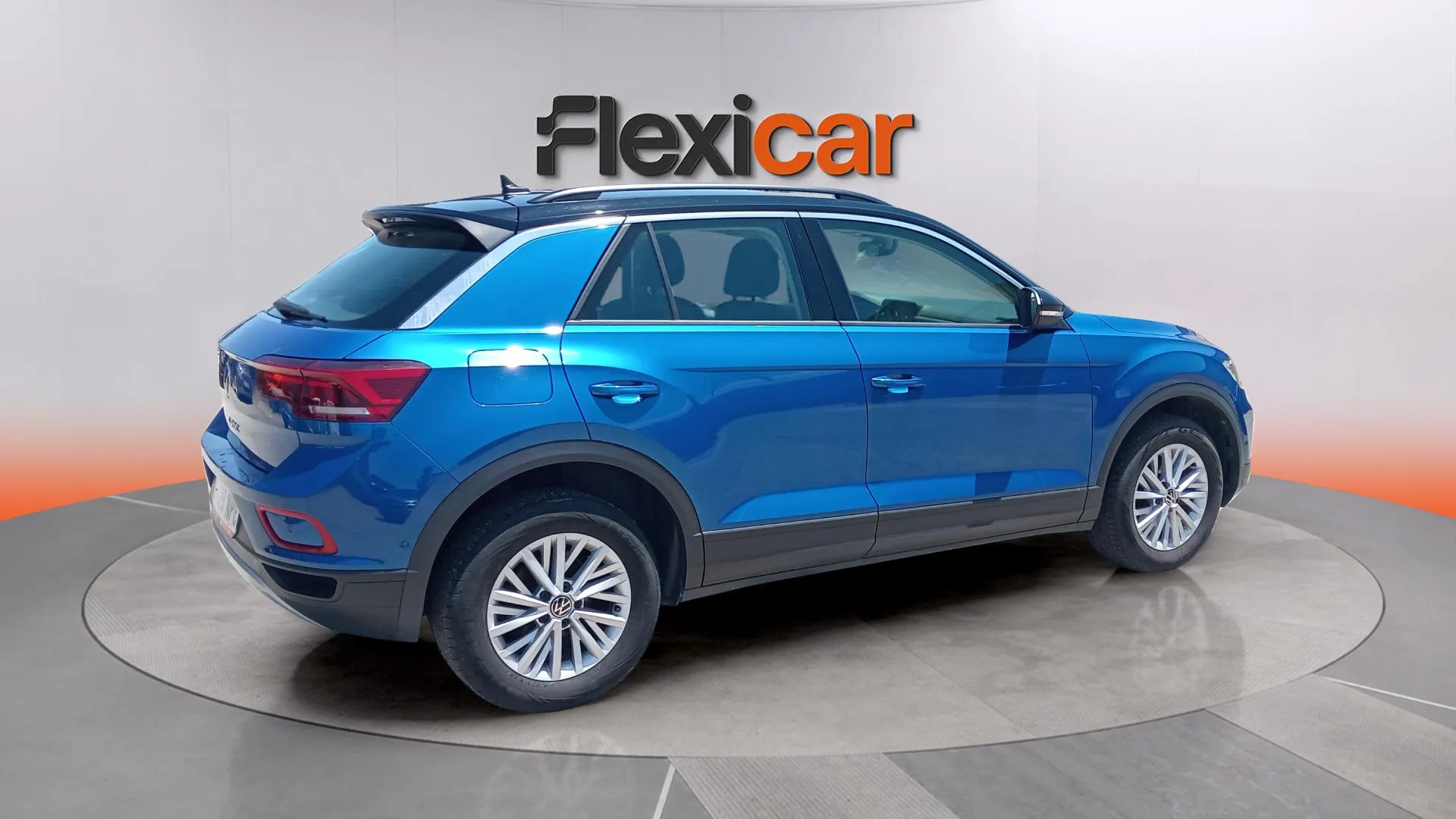 Volkswagen T-Roc Life 1.5 TSI DSG - foto 12