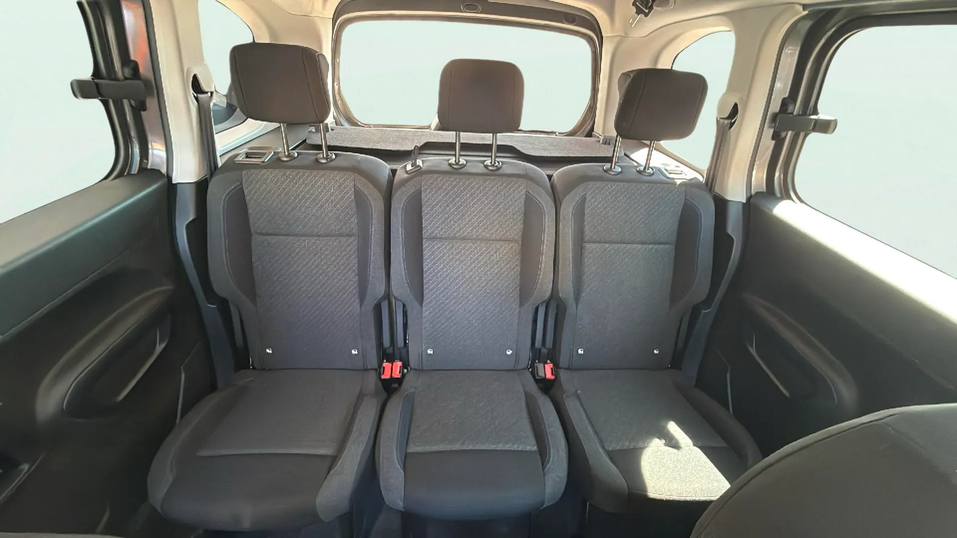 Peugeot Rifter Allure Standard PureTech - foto 19