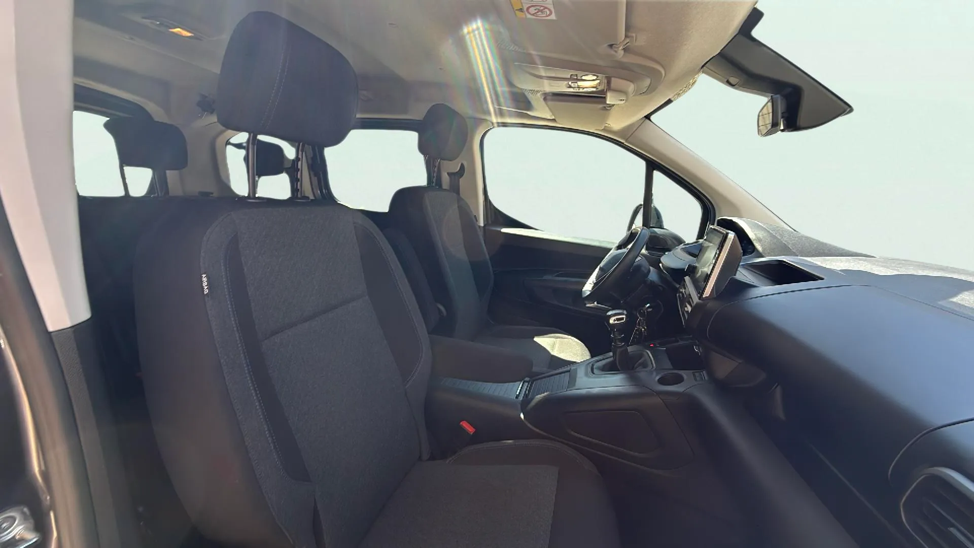 Peugeot Rifter Allure Standard PureTech - foto 17