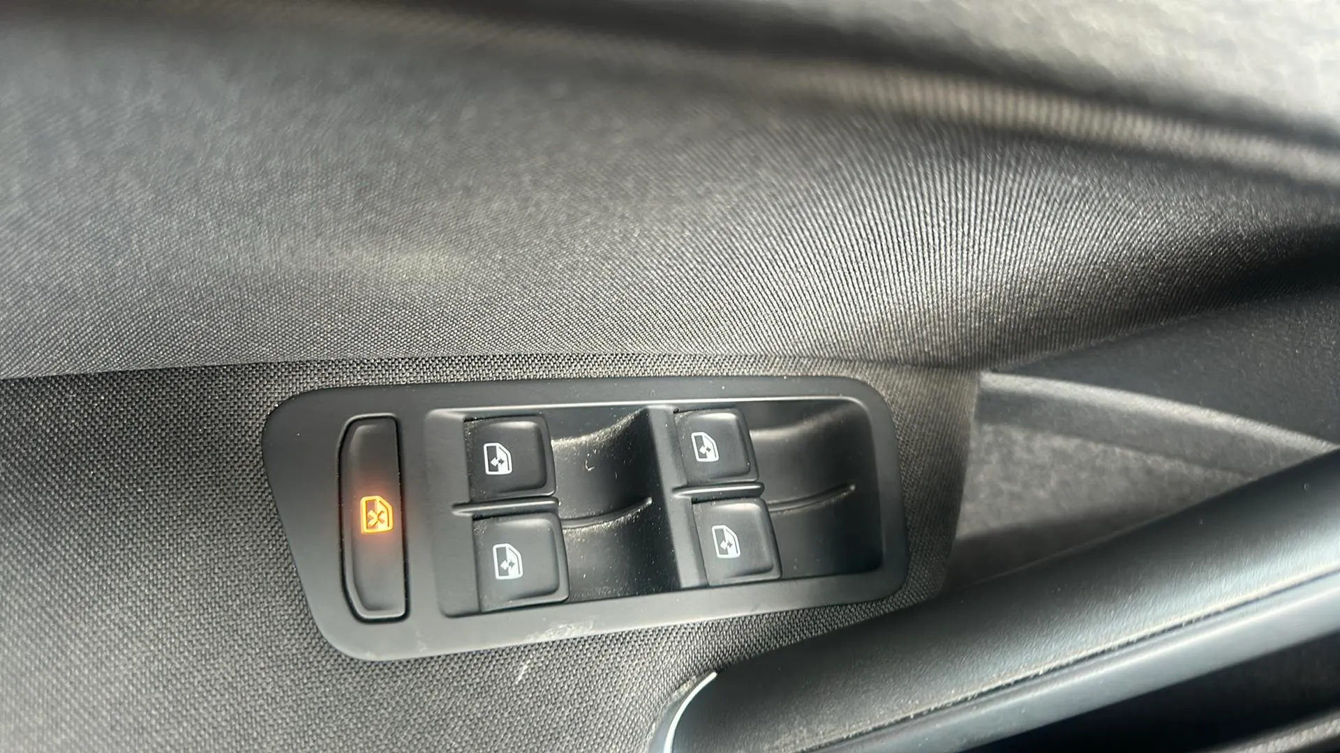 Volkswagen Golf Advance 1.5 TSI EVO - foto 30