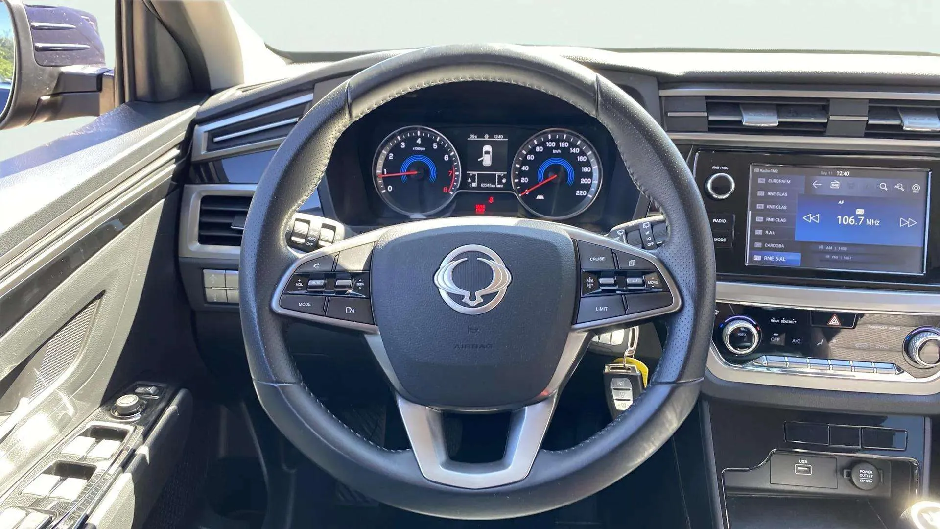 SsangYong Korando G15T LP Urban Plus - foto 11