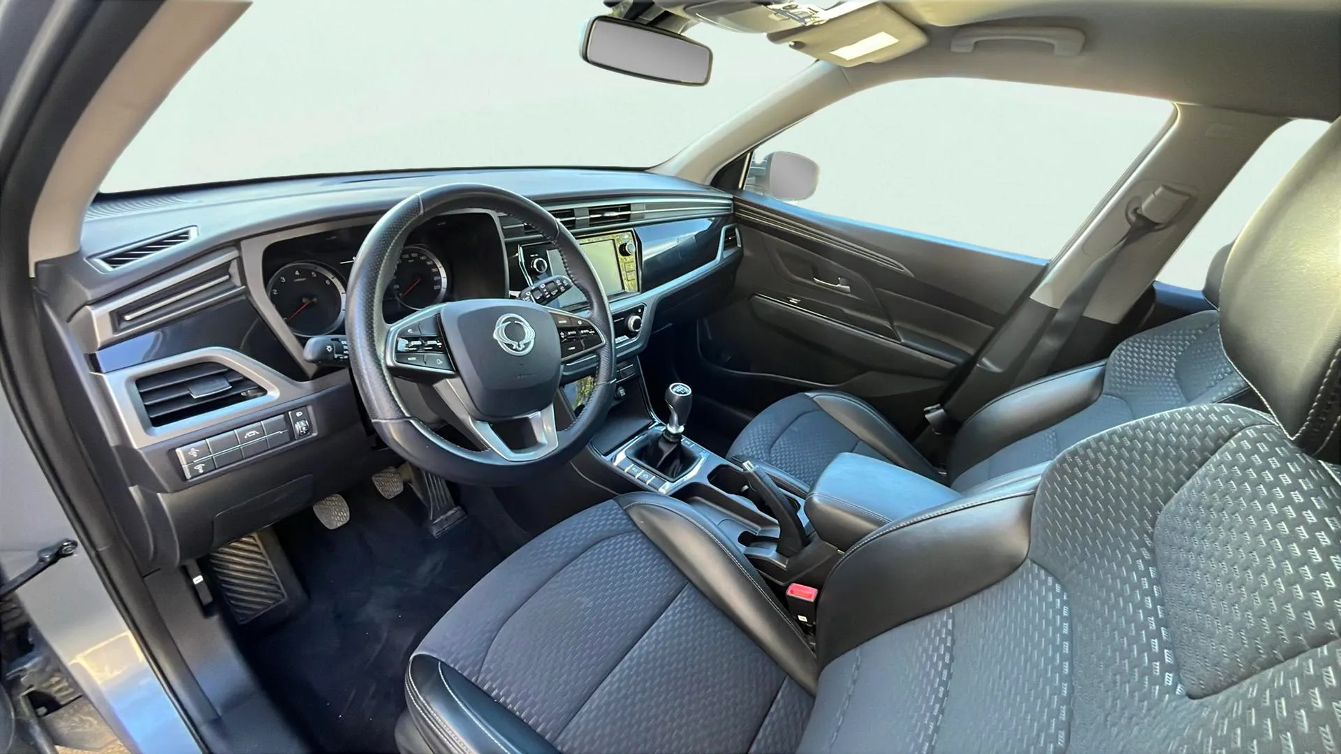 SsangYong Korando G15T LP Urban Plus - foto 11
