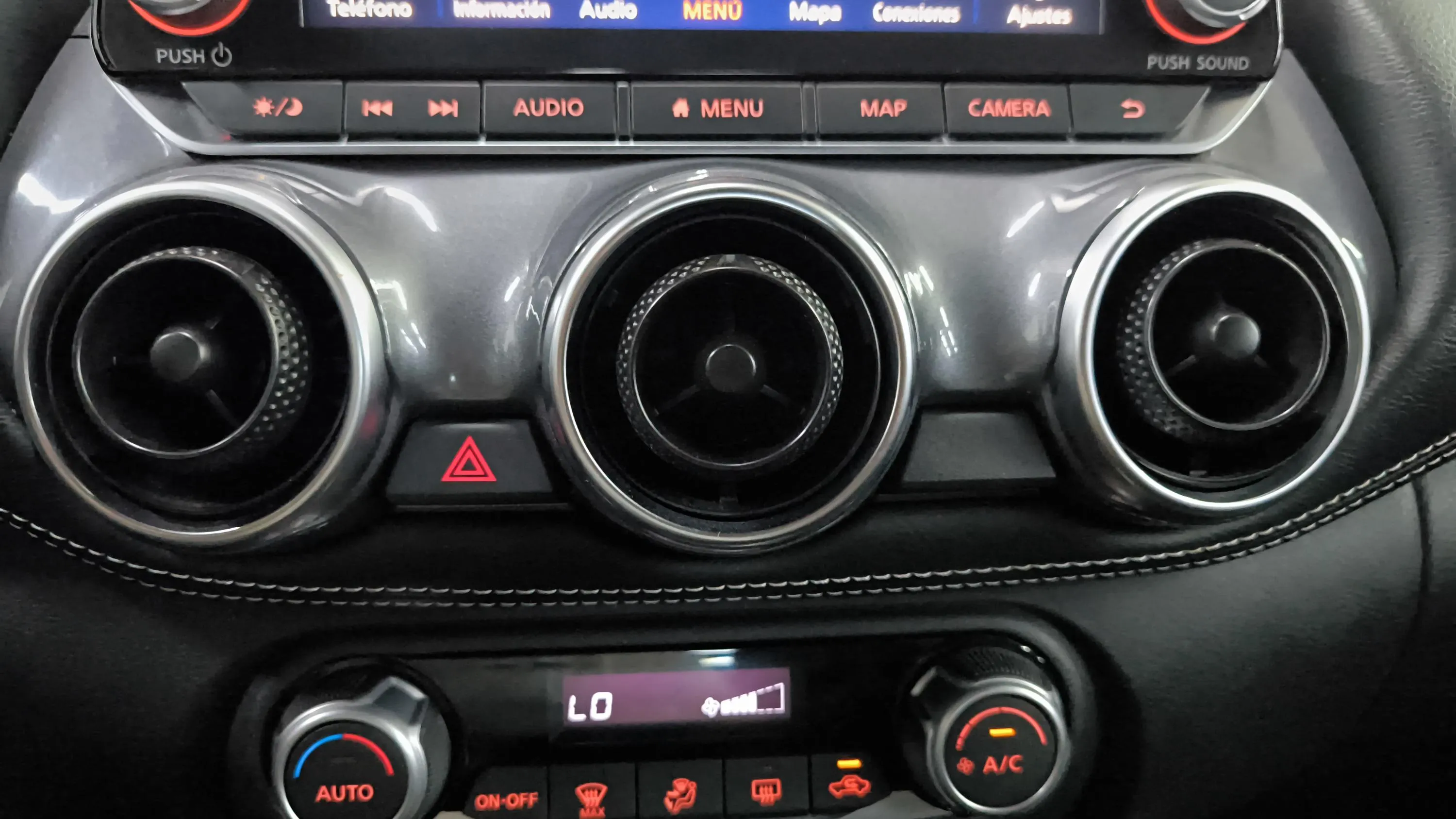 Nissan Juke DIG-T N-Connecta - foto 43