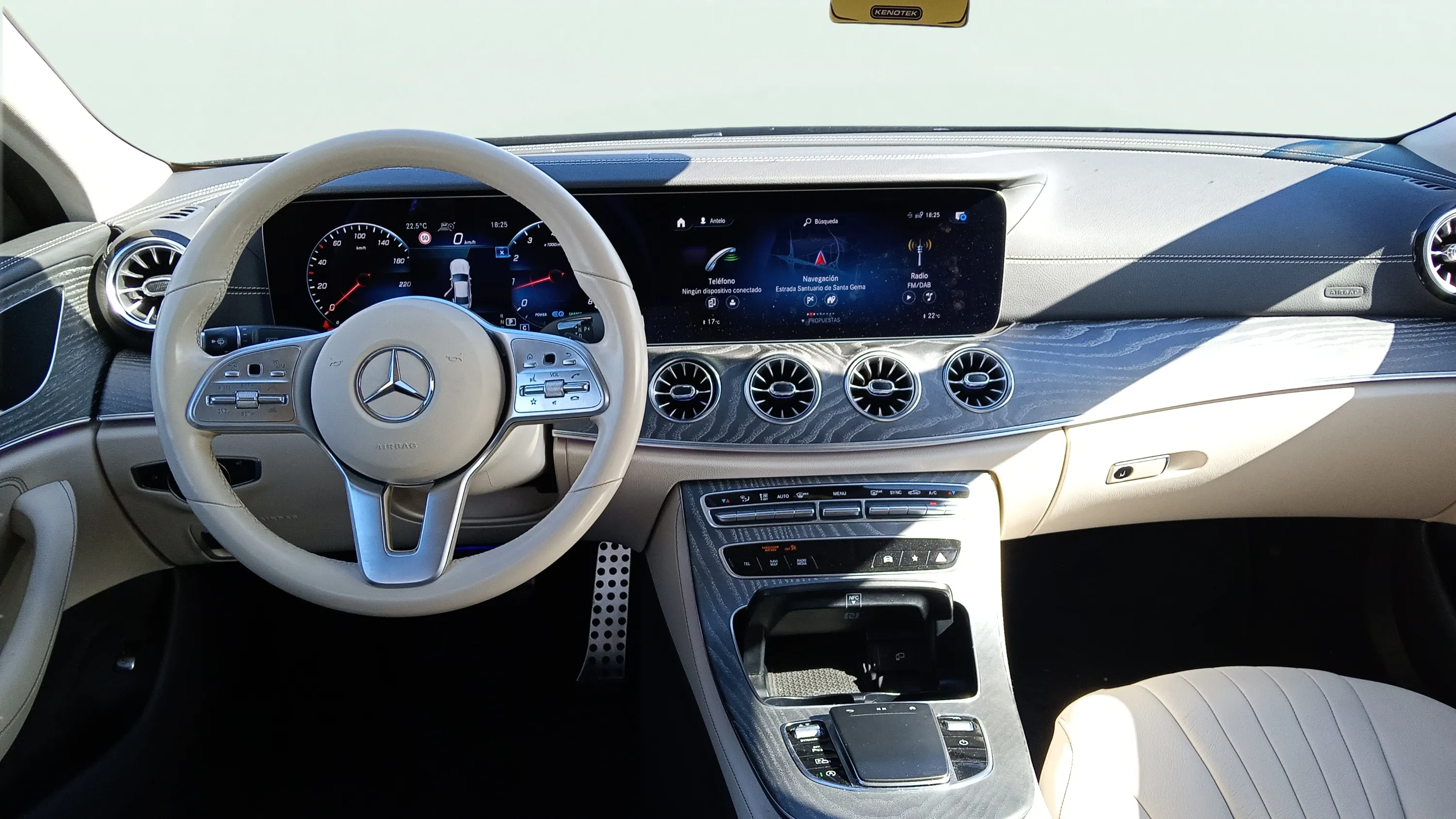Mercedes-Benz CLS 350 - foto 13