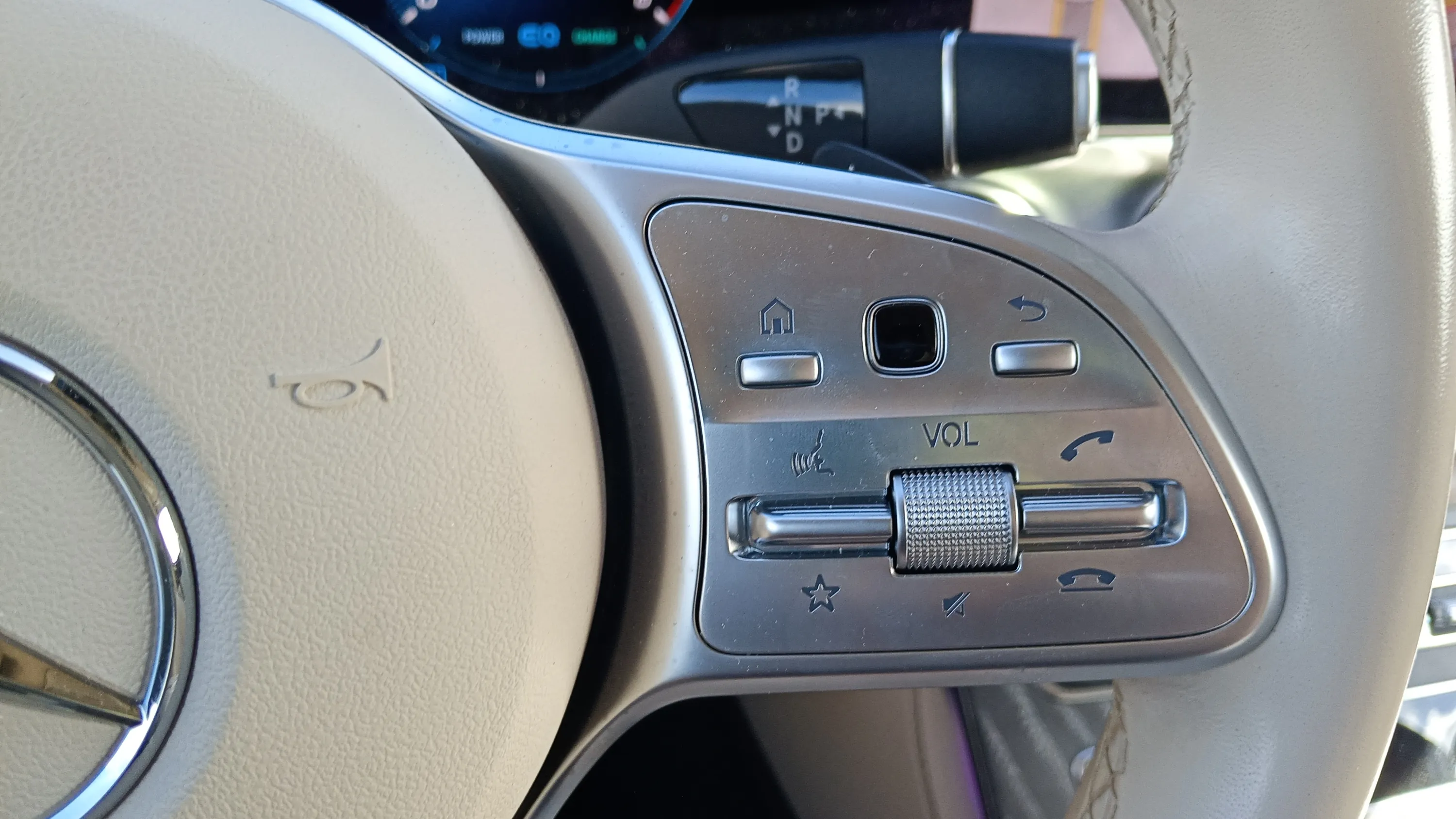 Mercedes-Benz CLS 350 - foto 17