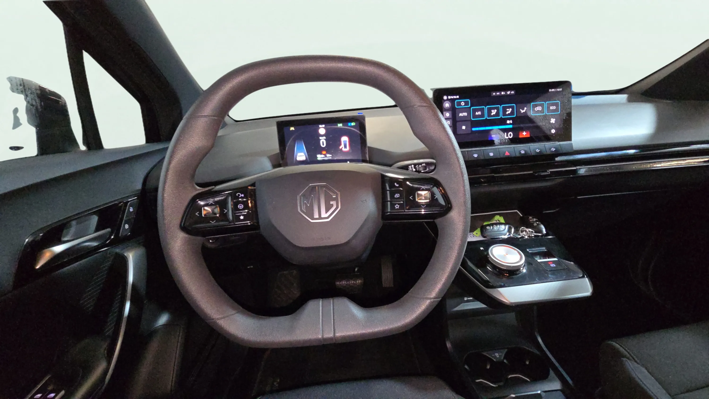 MG MG4 51kWh Standard - foto 12