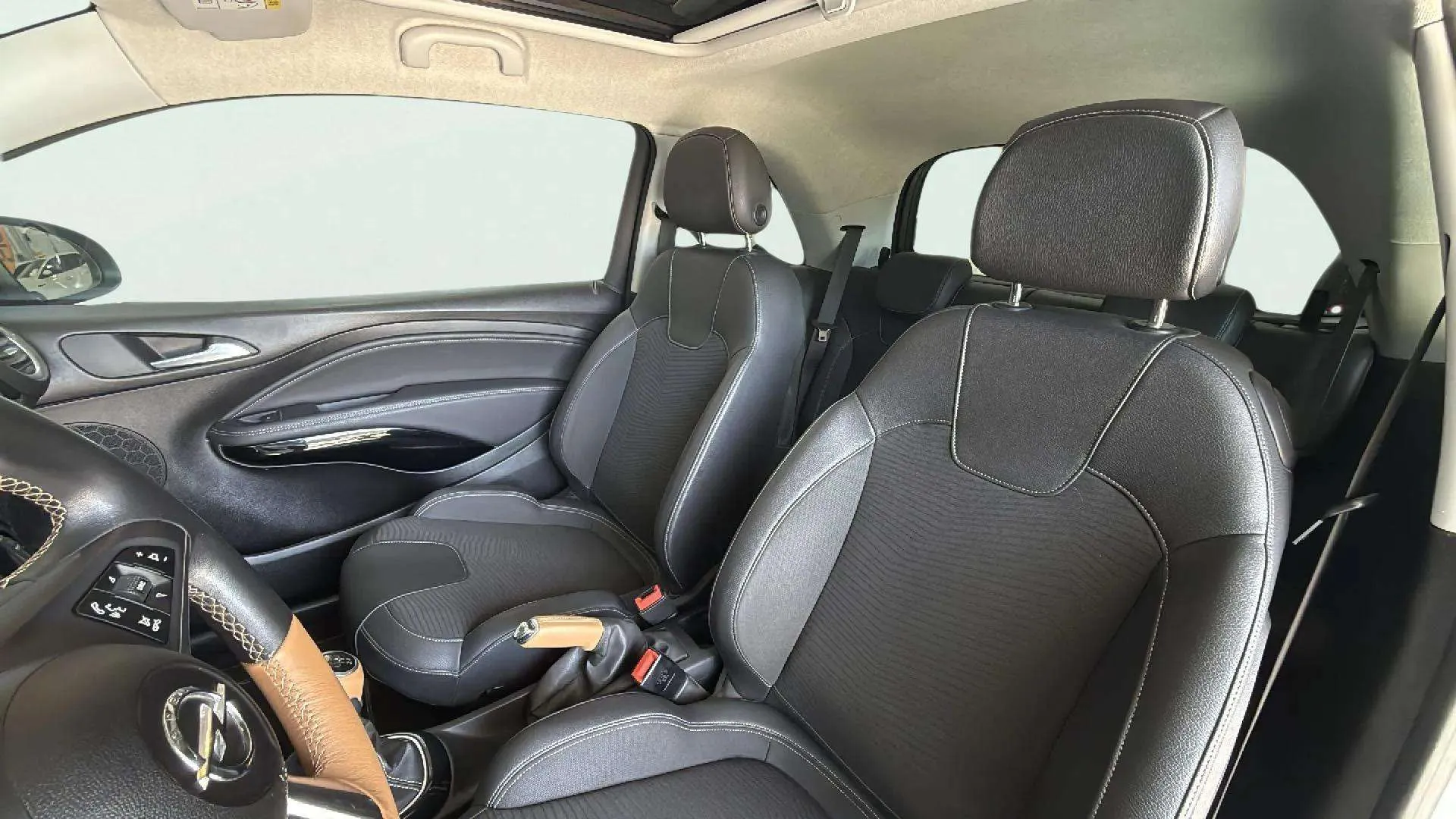 Opel Adam 1.4 XER Rocks - foto 12
