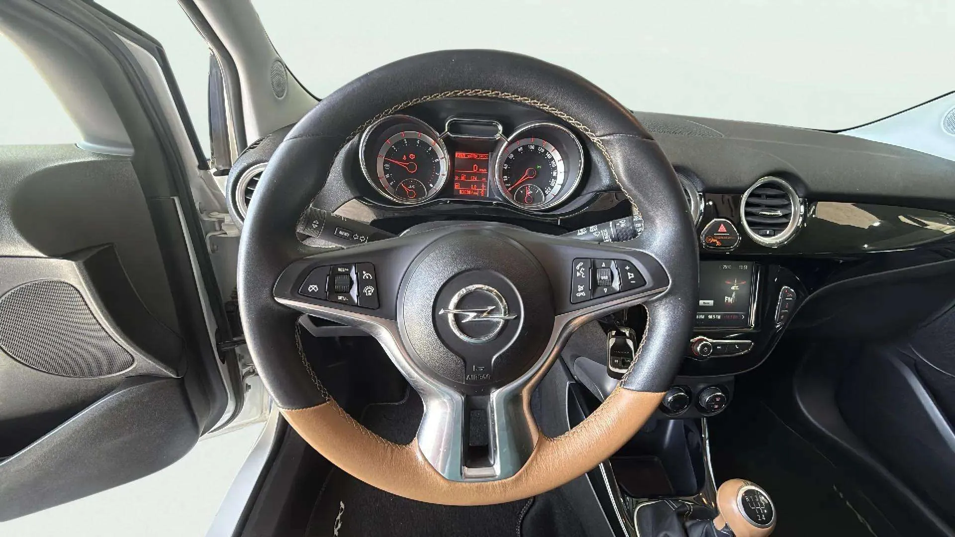 Opel Adam 1.4 XER Rocks - foto 9