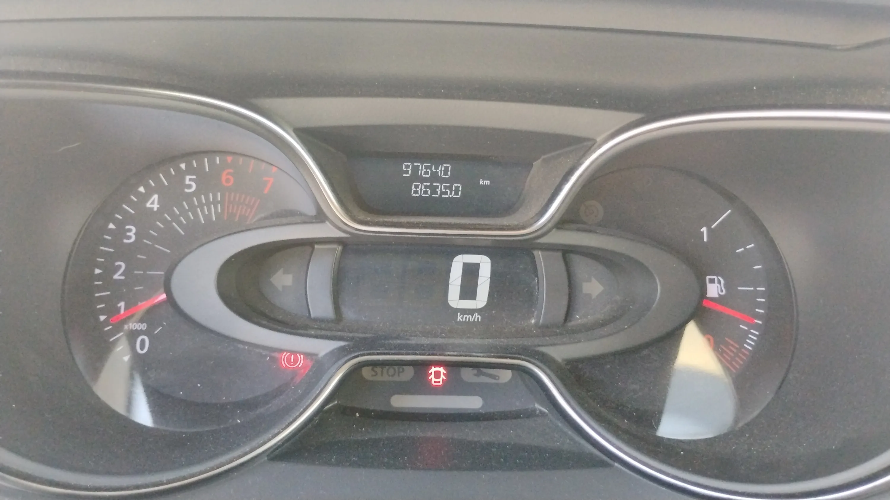 Renault Captur Zen TCe GPF - foto 10