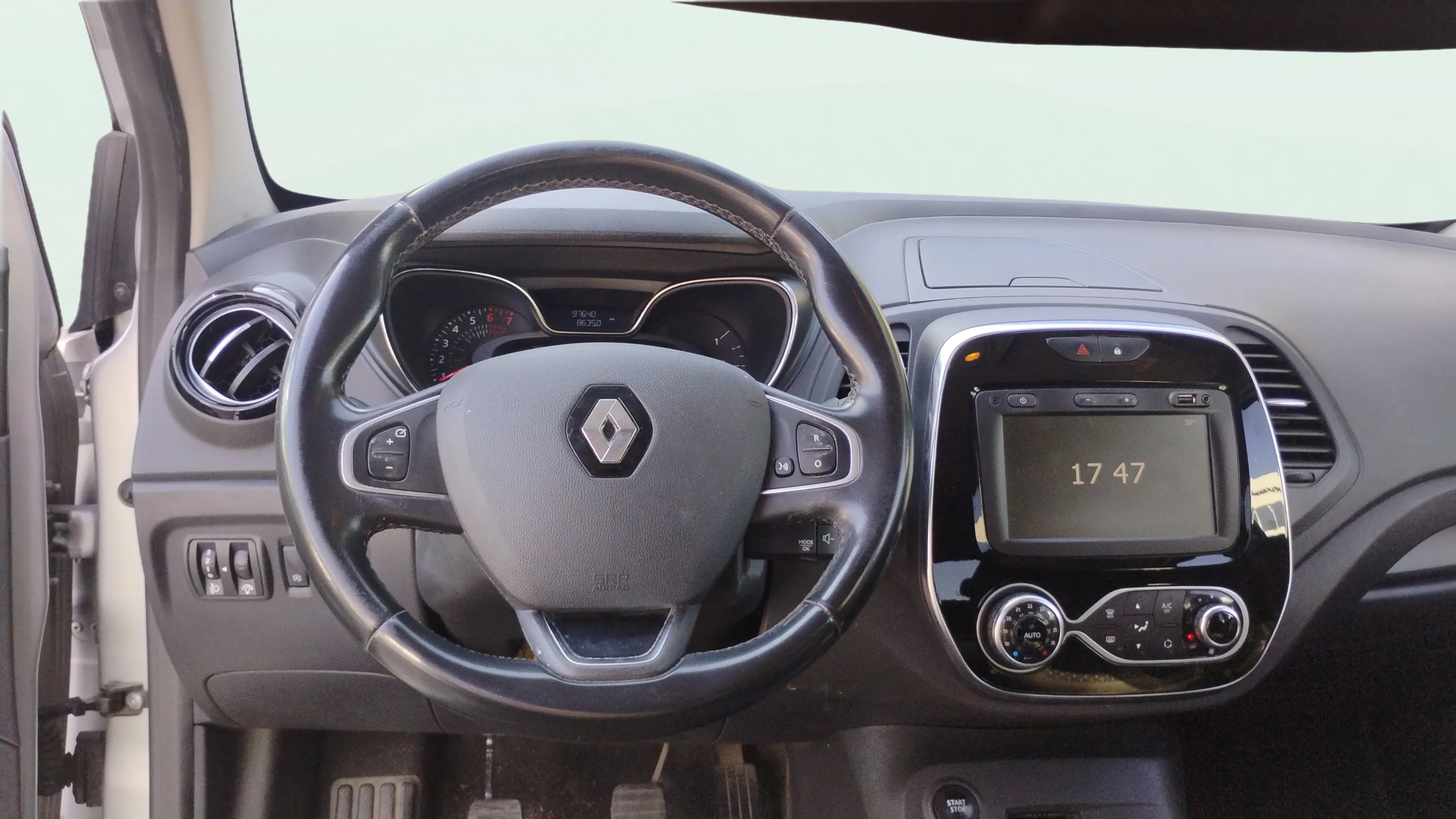 Renault Captur Zen TCe GPF - foto 9
