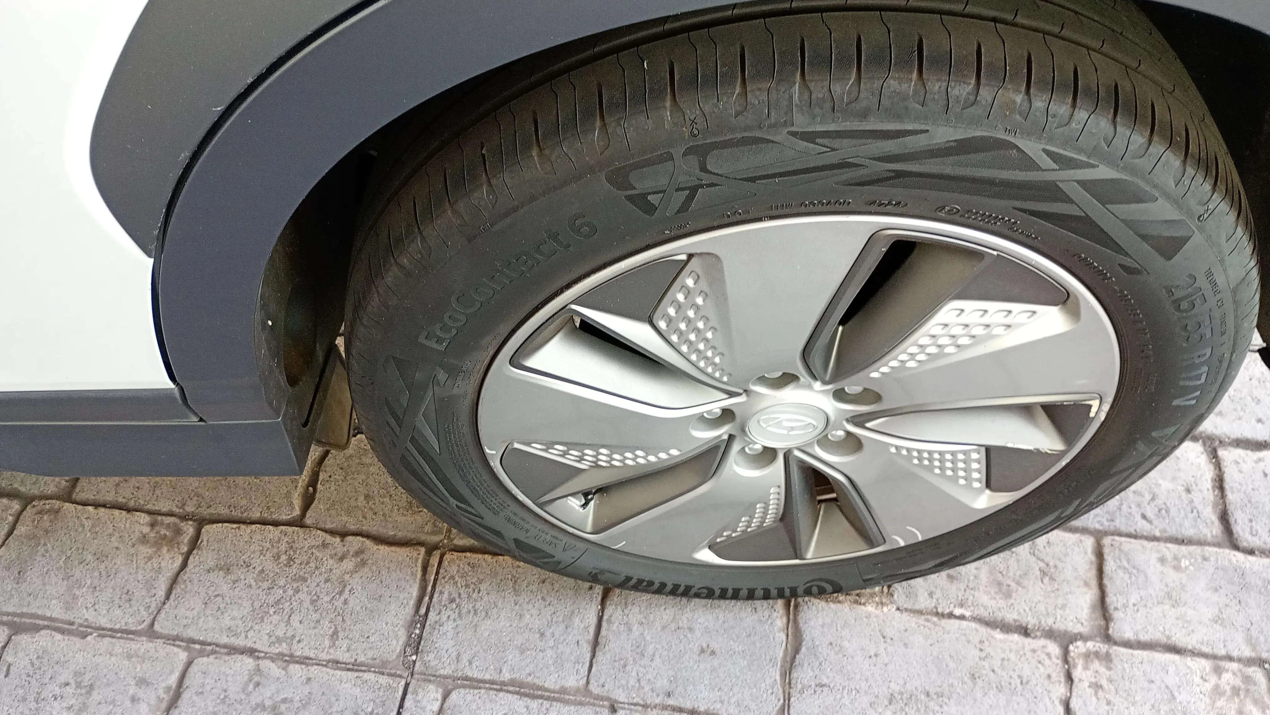 Hyundai Kona EV Klass - foto 16