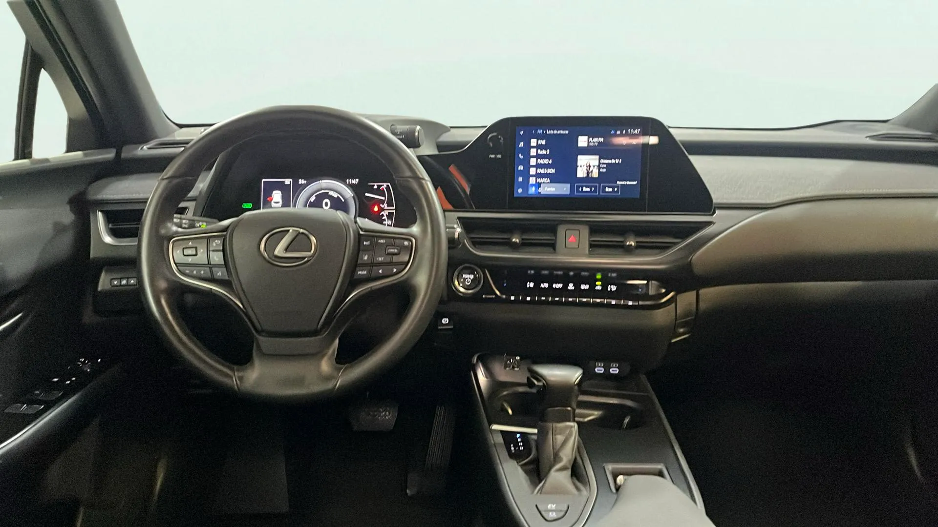Lexus UX 2.0 250h Business - foto 10