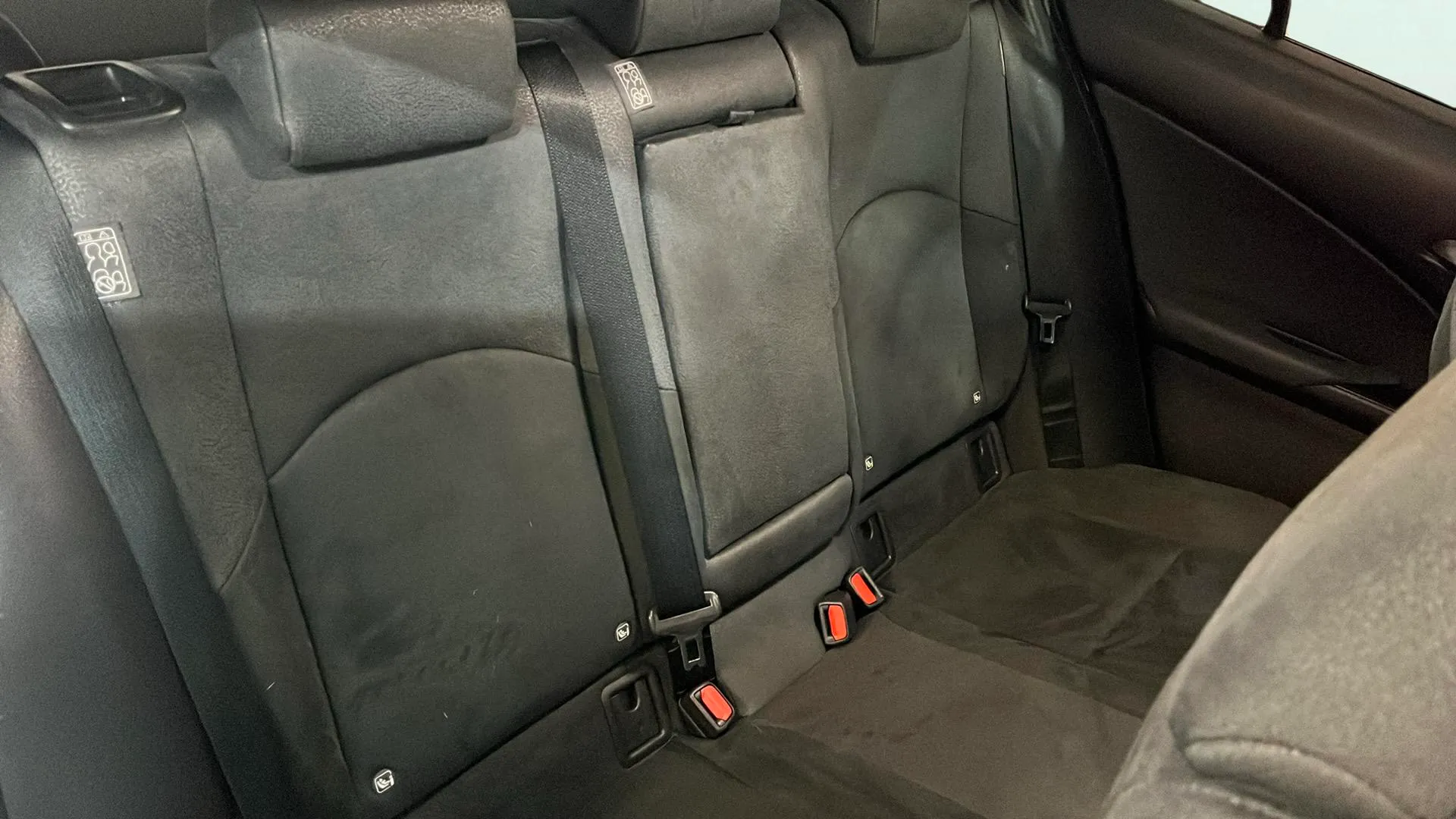 Lexus UX 2.0 250h Business - foto 19