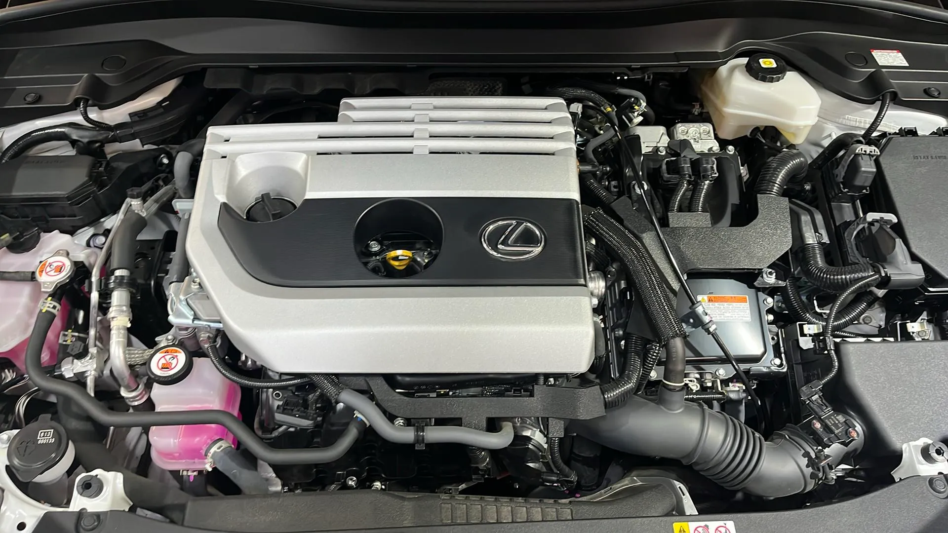 Lexus UX 2.0 250h Business - foto 24