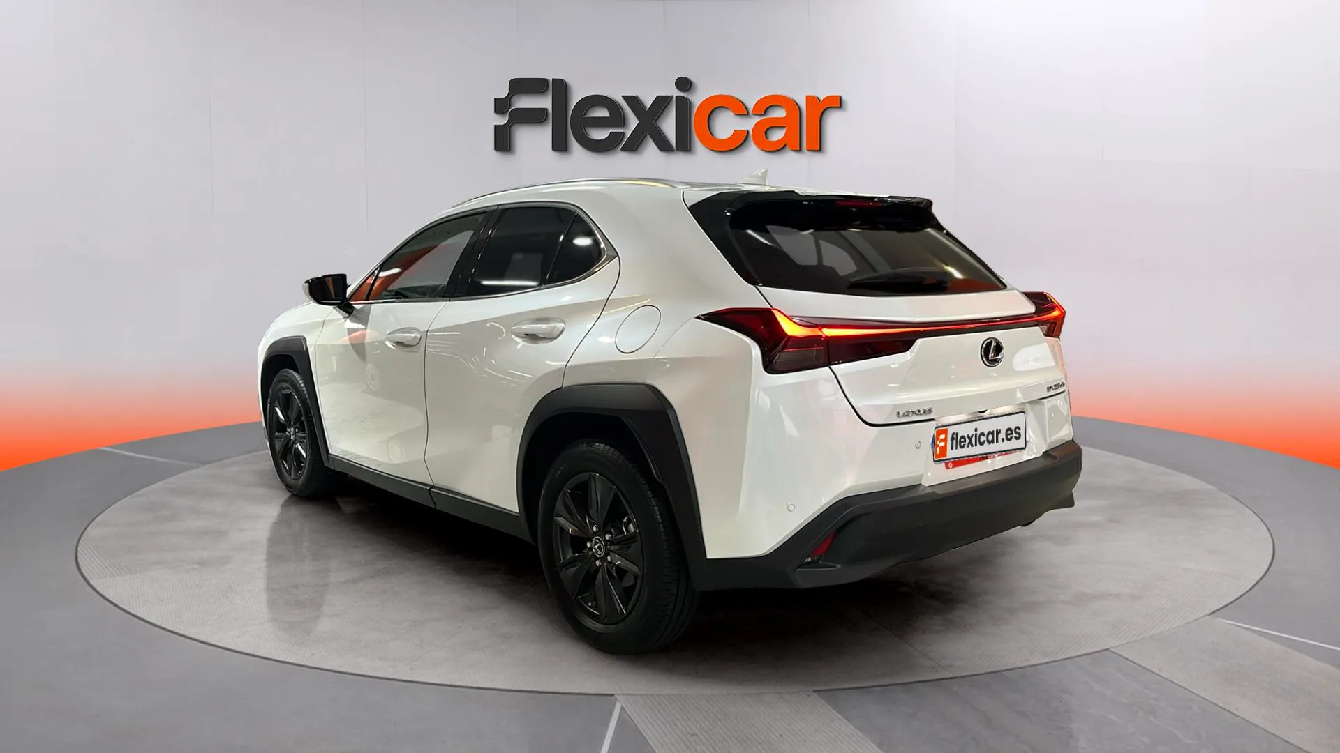 Lexus UX 2.0 250h Business - foto 5
