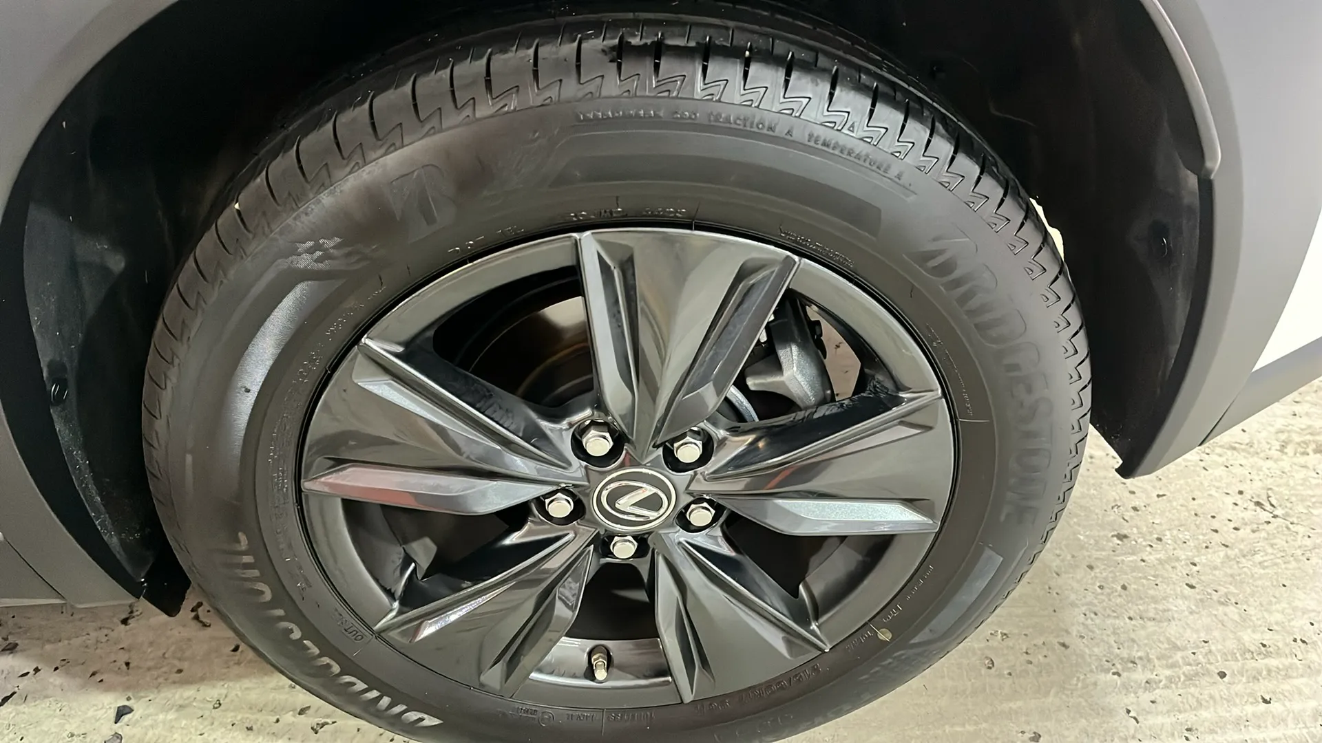 Lexus UX 2.0 250h Business - foto 25