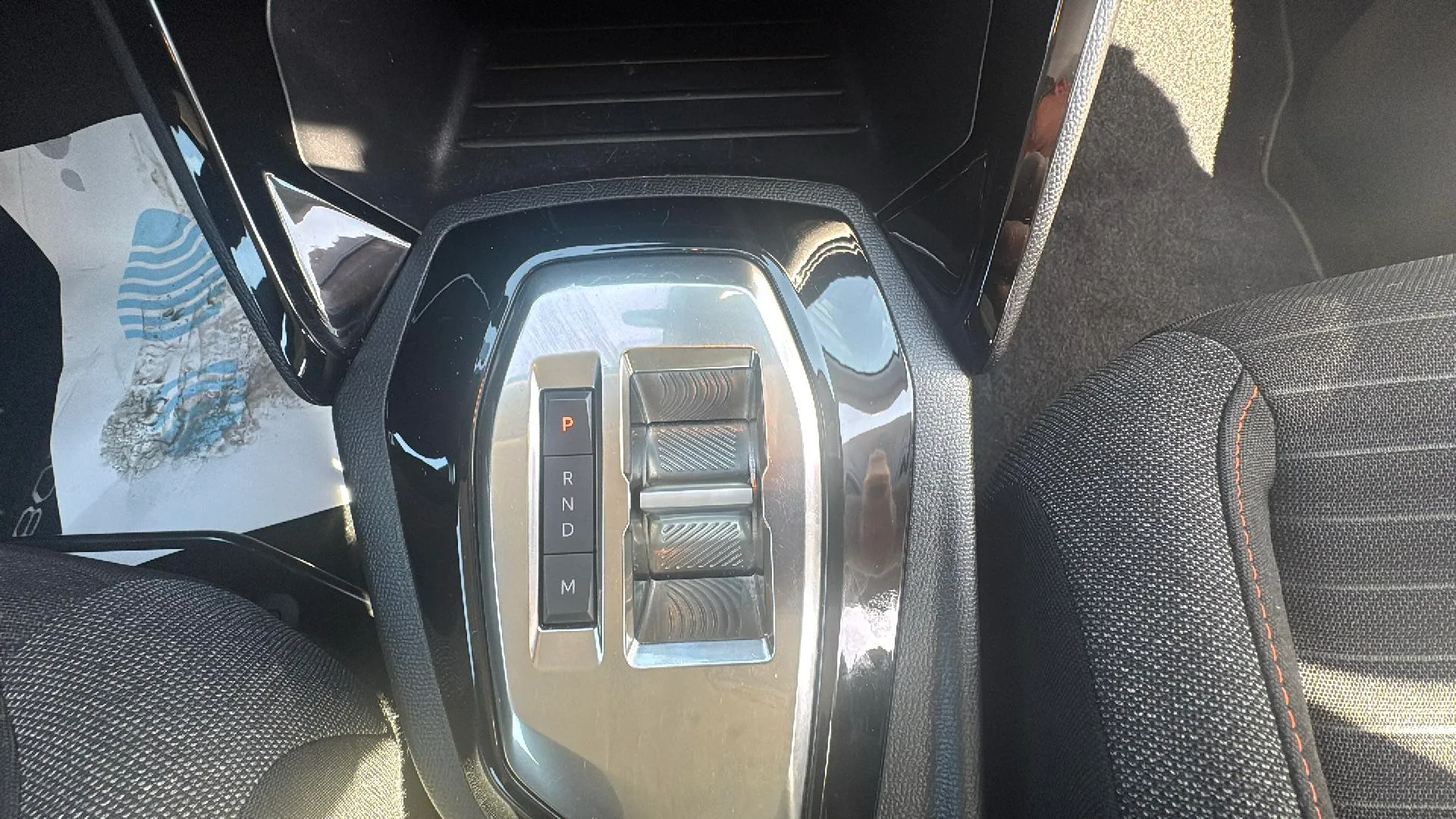 Peugeot 208 PureTech EAT8 Active Pack - foto 17