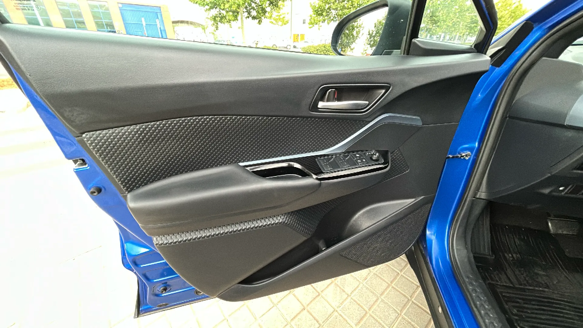 Toyota C-HR 1.8 125H Advance - foto 18