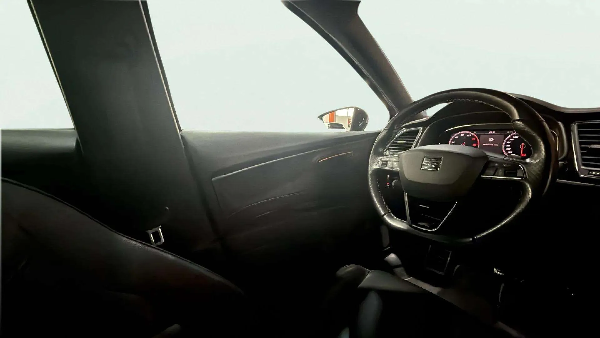 SEAT León 2.0 TSI DSG-6 Cupra - foto 17
